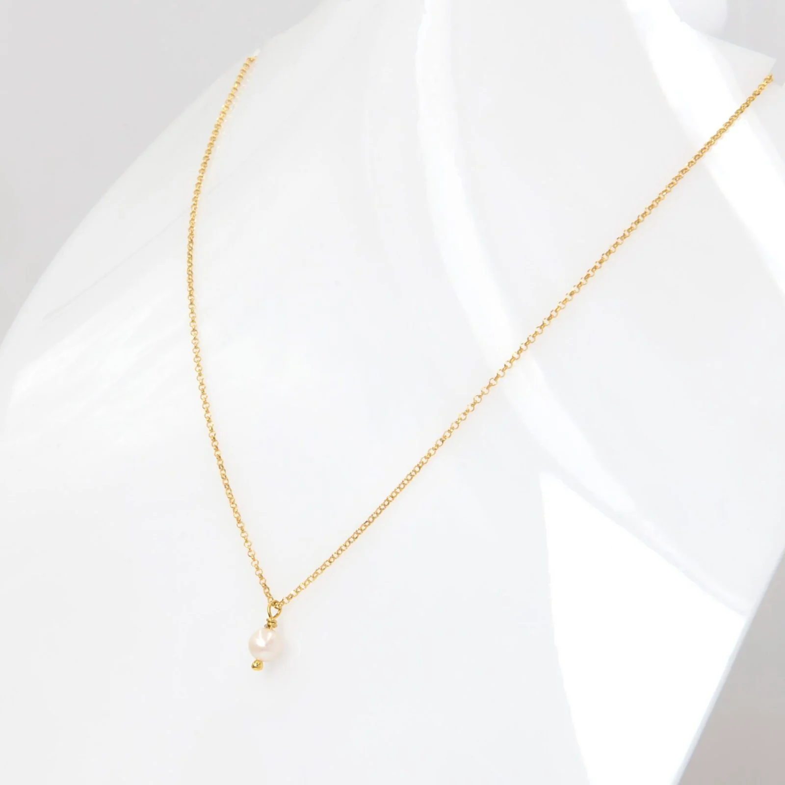 Pearl Backdrop Necklace — additional product image 5 from AntEva Crafts