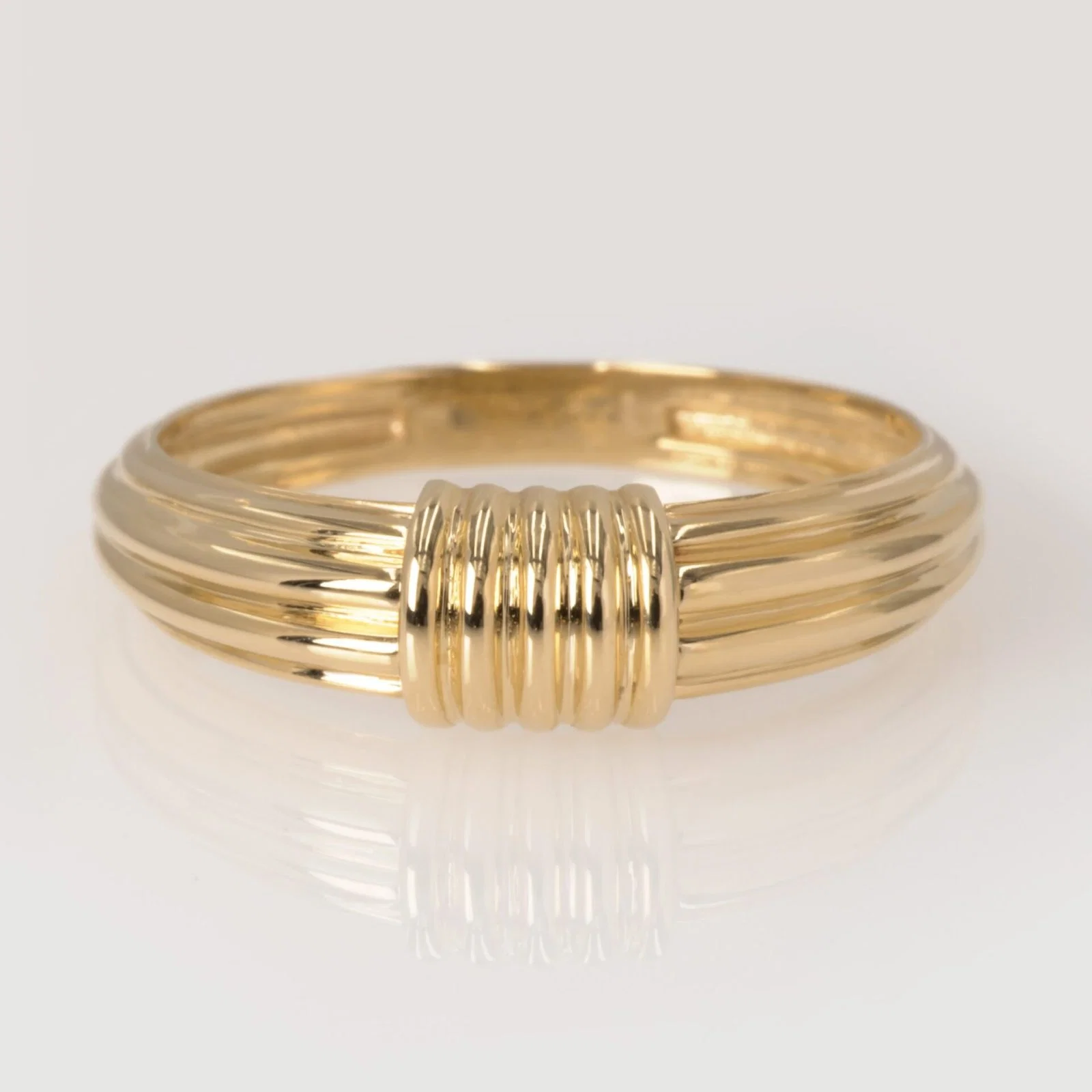 Ribbed Knot Ring — additional product image 4 from AntEva Crafts