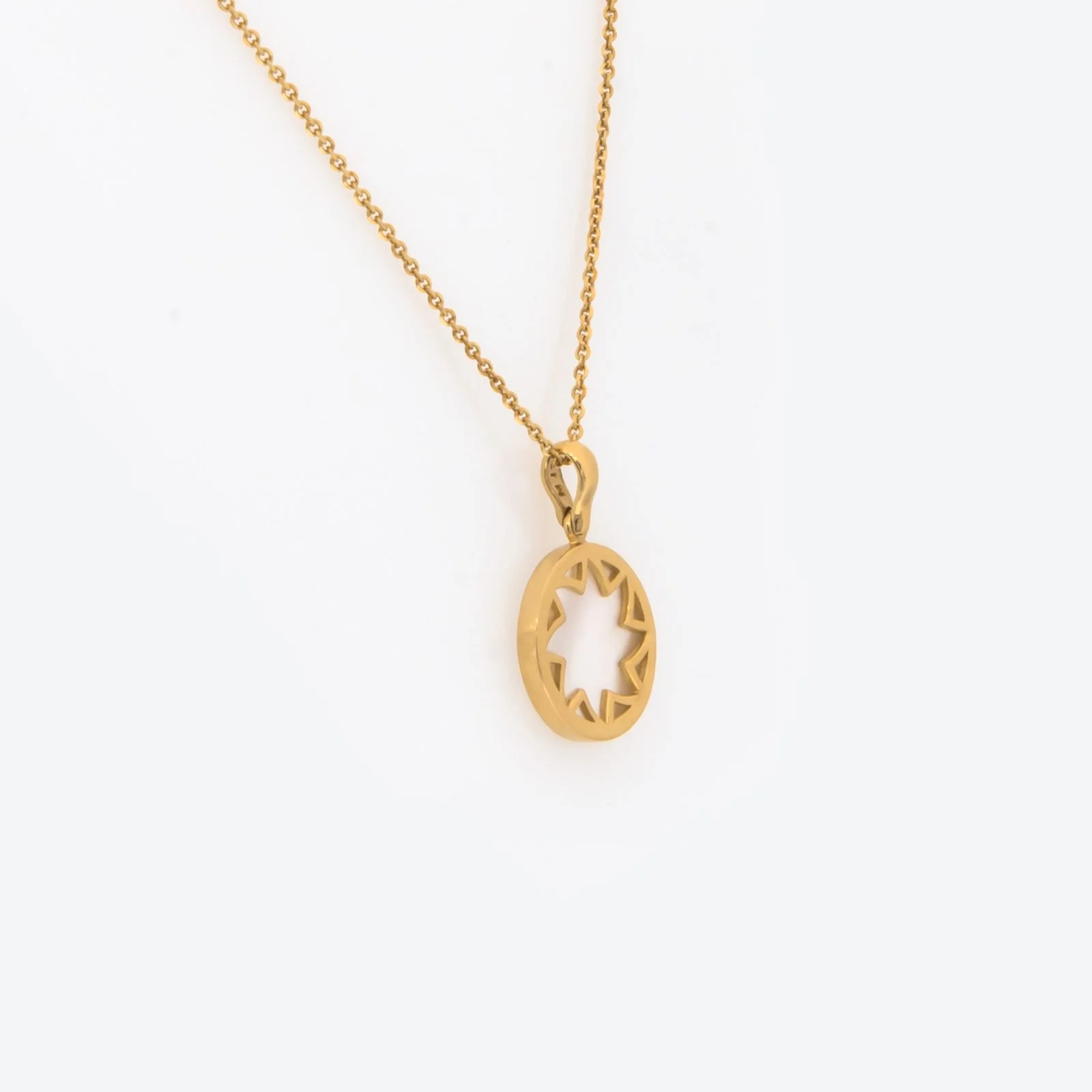 Mother of Pearl Flower Pendant — additional product image 7 from AntEva Crafts