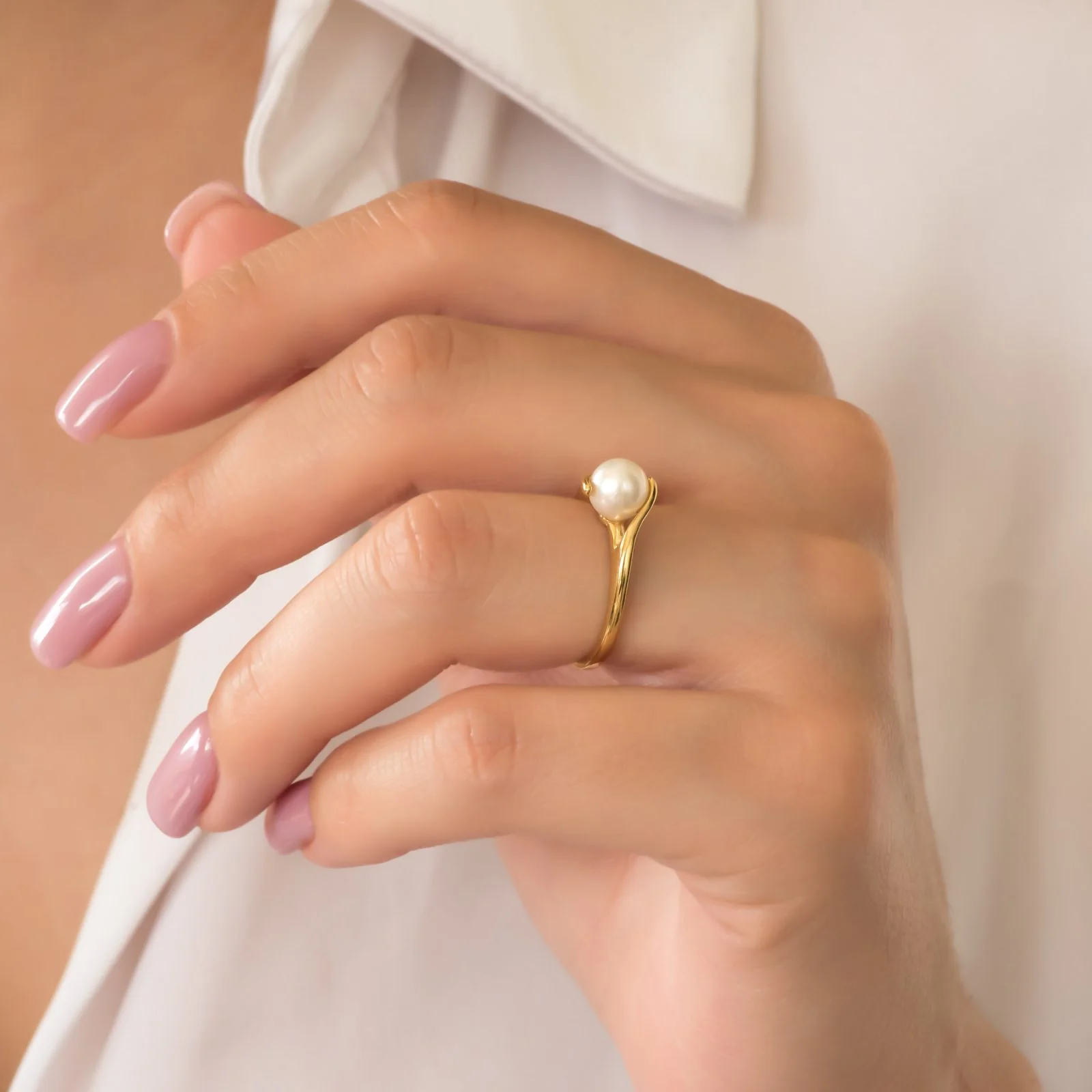 Single Pearl Ring — additional product image 4 from AntEva Crafts