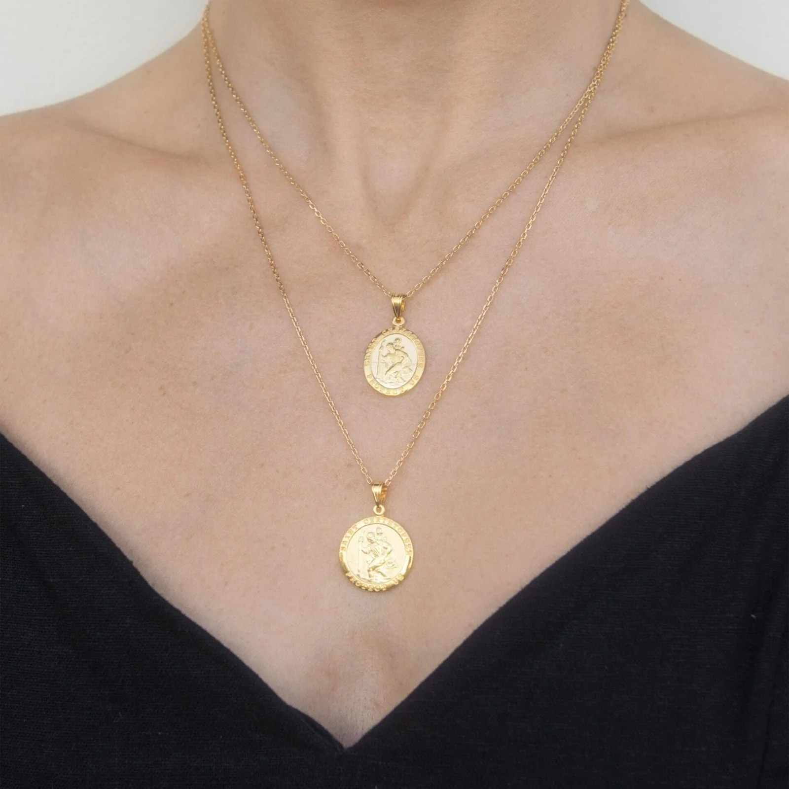 S.Christopher Oval Pendant Necklace — additional product image 6 from AntEva Crafts