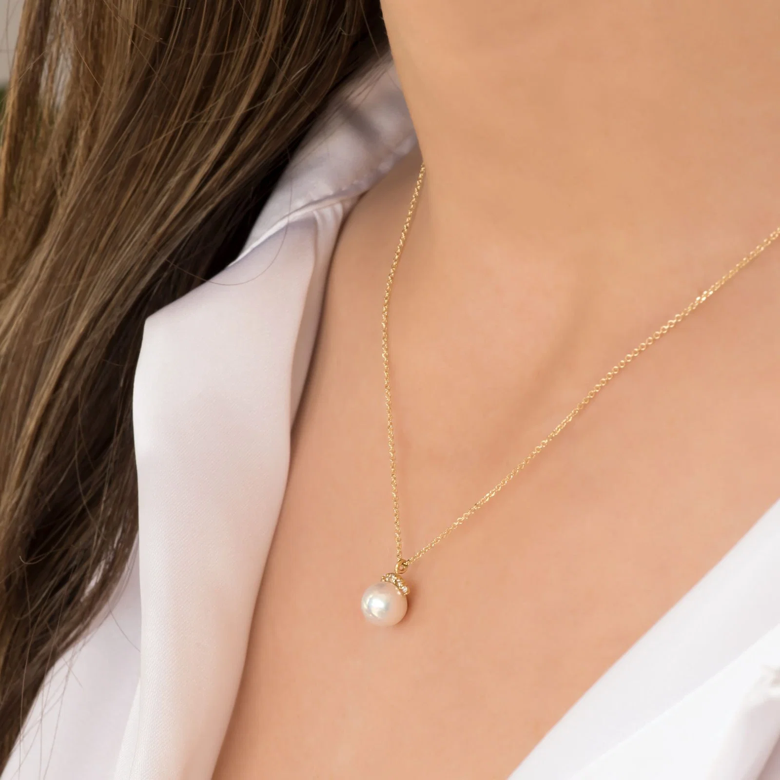Floating Pearl Chain Necklace — additional product image 2 from AntEva Crafts