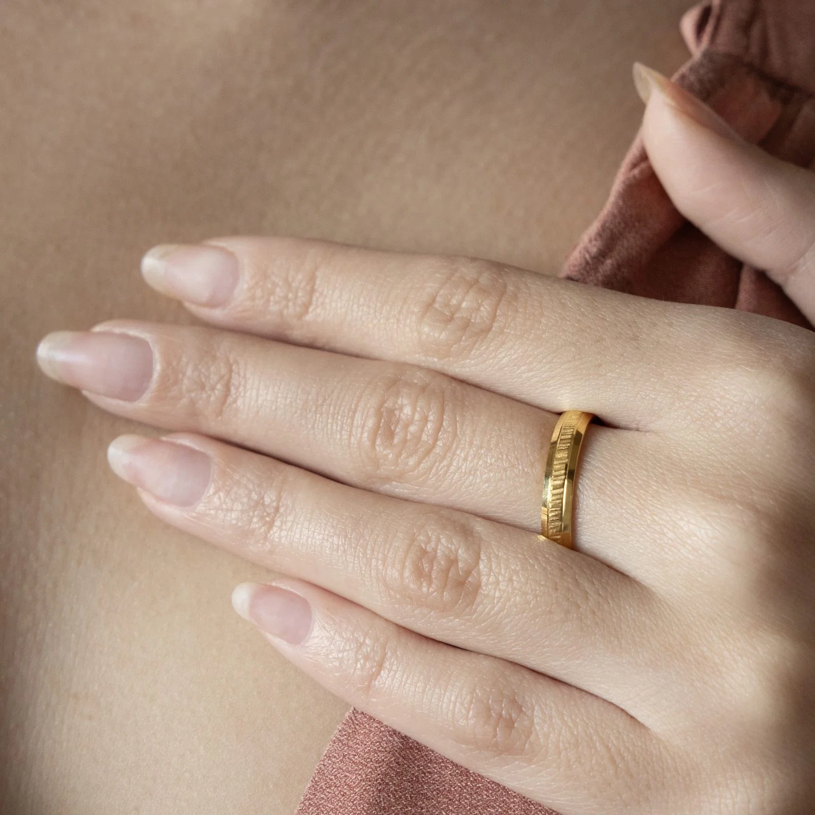 Wedding Band 4mm — additional product image 2 from AntEva Crafts