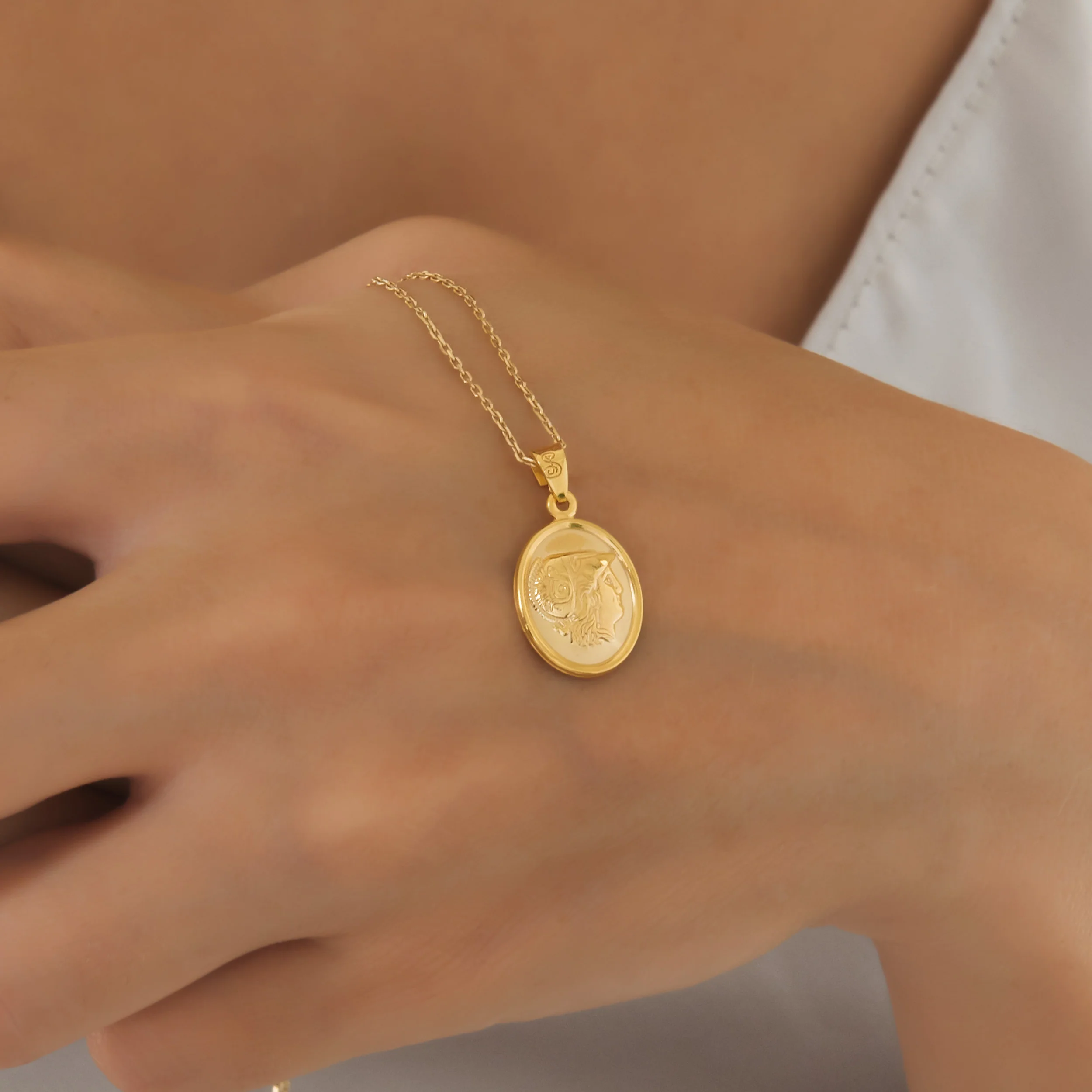 Oval Plain Athena Medallion — additional product image 3 from AntEva Crafts