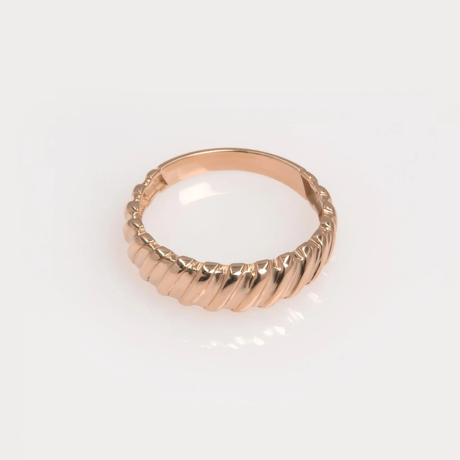 Croissant Ribbed Ring — additional product image 10 from AntEva Crafts