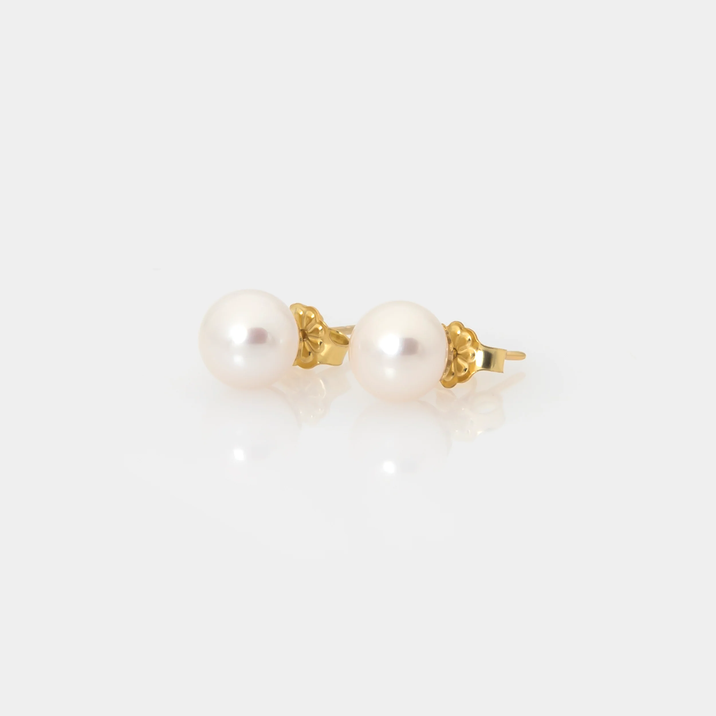 Round White Pearls Set — additional product image 3 from AntEva Crafts