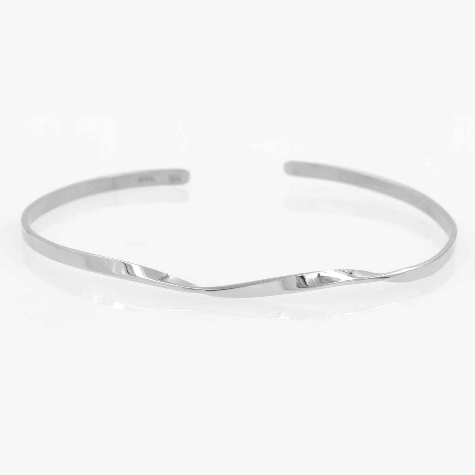 Mobius Twist Open Cuff Oval Bracelet — additional product image 8 from AntEva Crafts