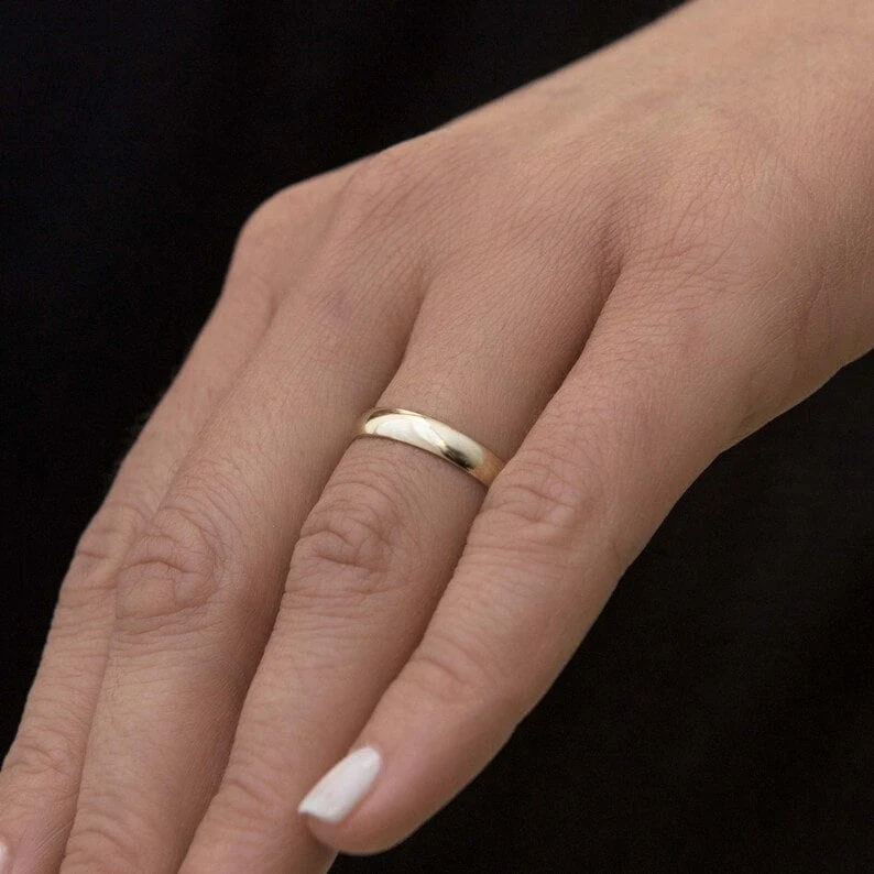 Minimalist Wedding Band 4mm — additional product image 2 from AntEva Crafts