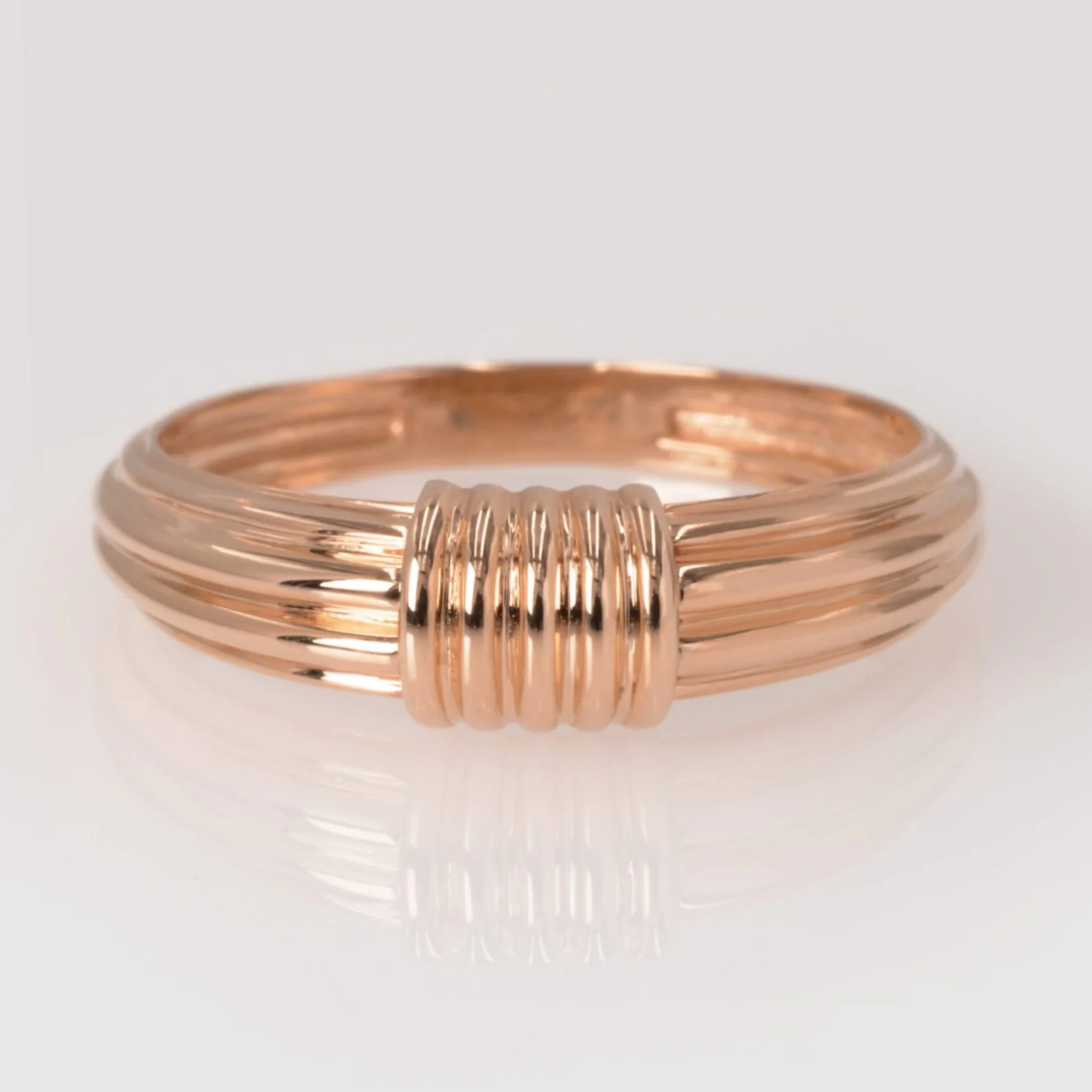 Ribbed Knot Ring — additional product image 6 from AntEva Crafts