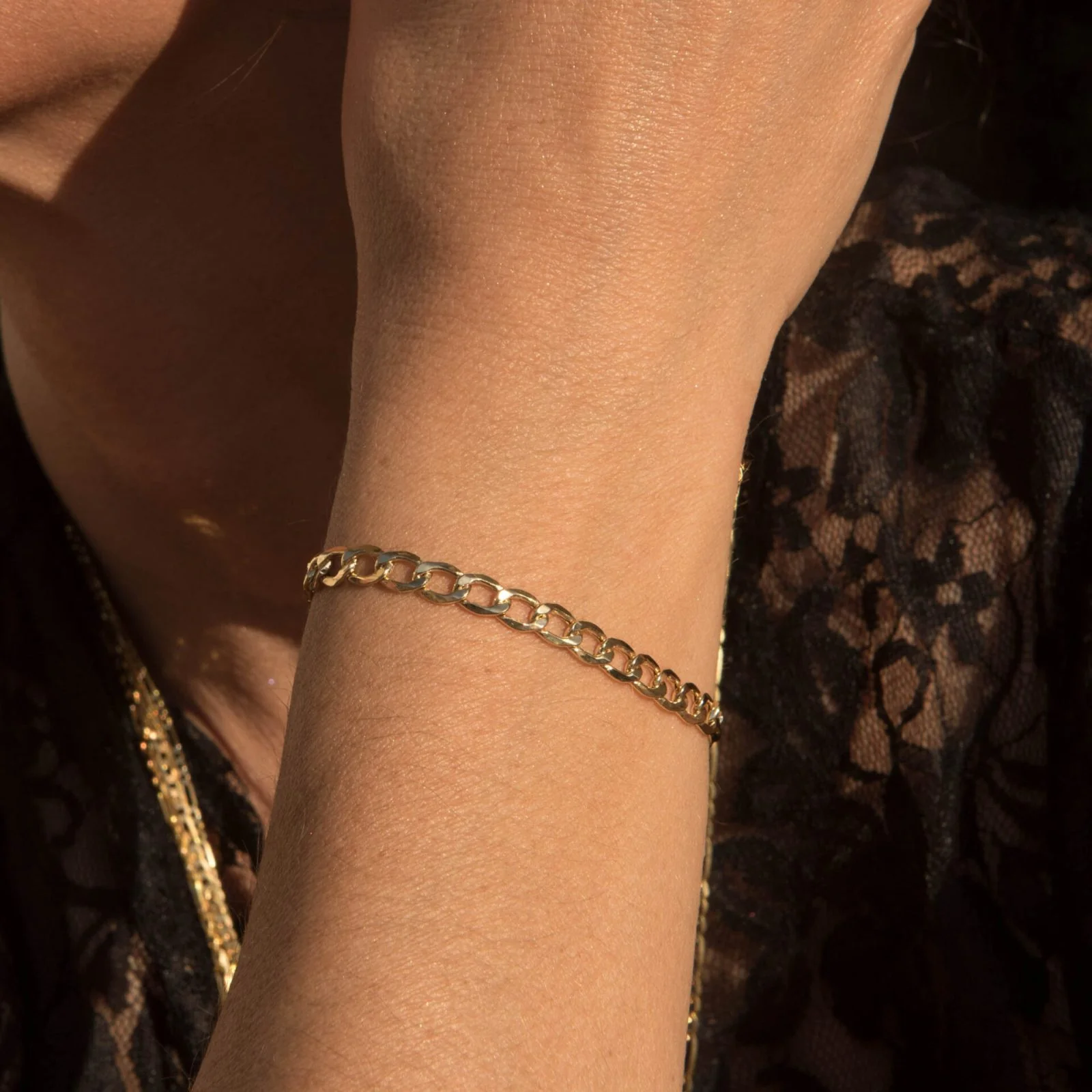 Gold Curb Chain Bracelet — additional product image 4 from AntEva Crafts