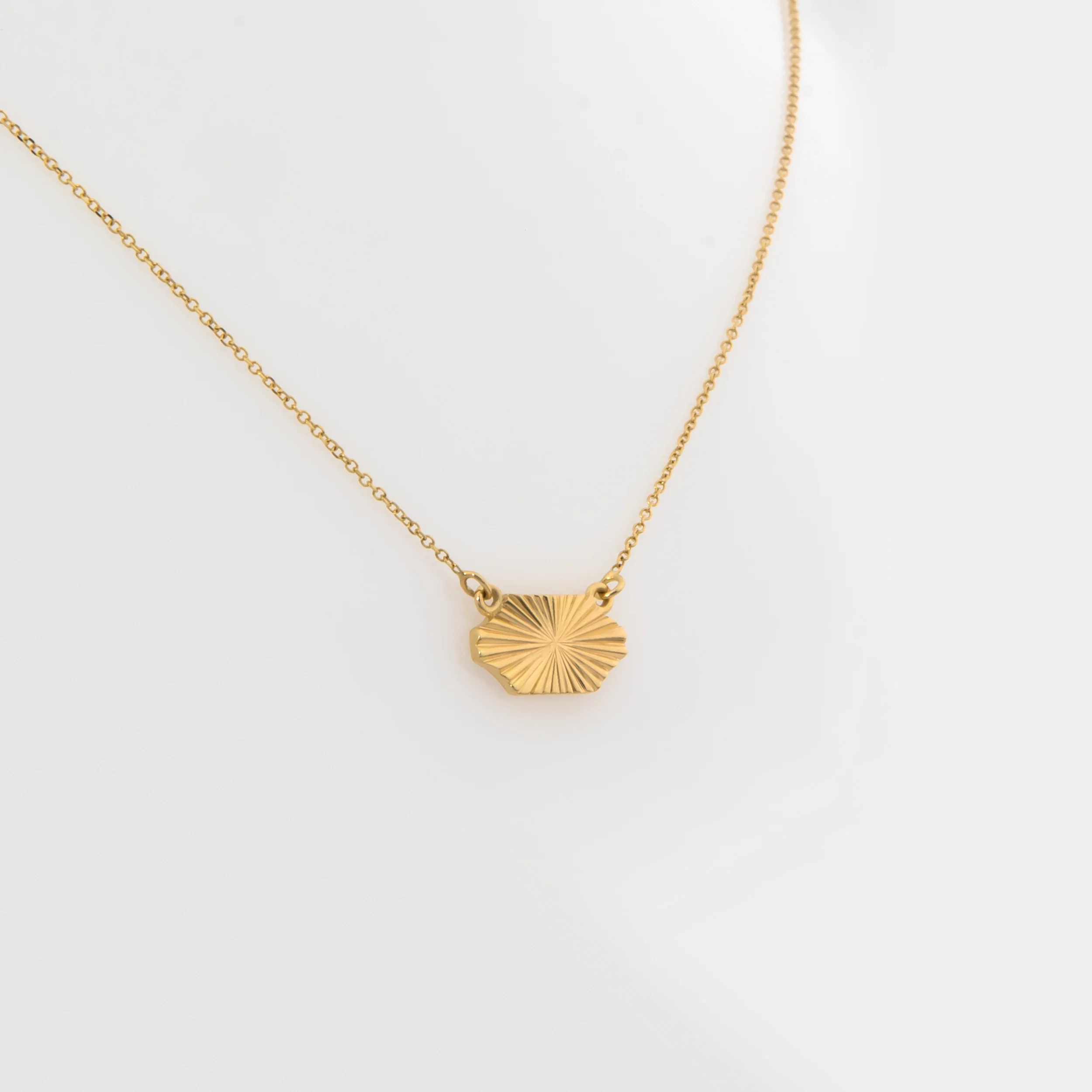 Sunburst Chain Necklace