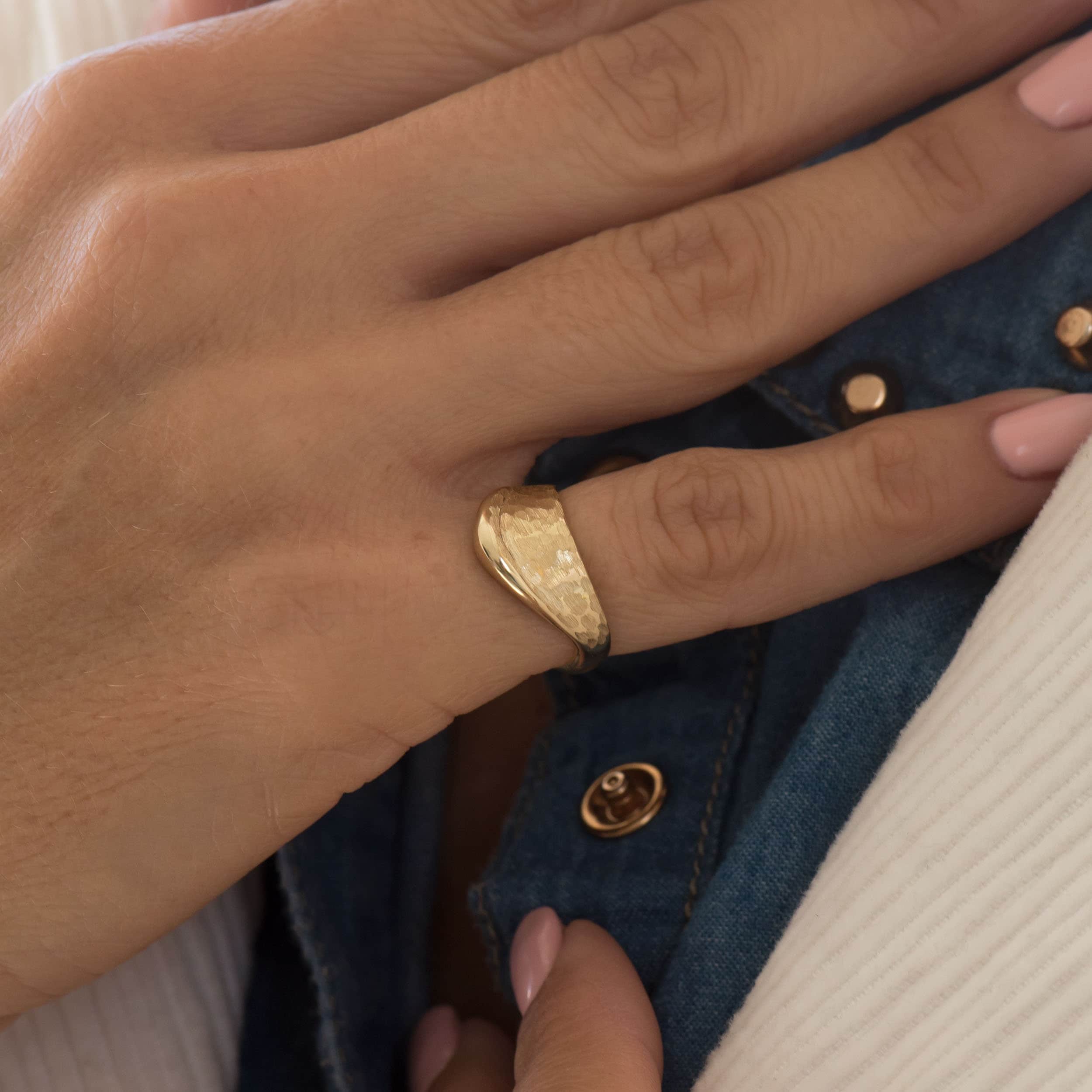 Hammered Signet Ring — additional product image 2 from AntEva Crafts