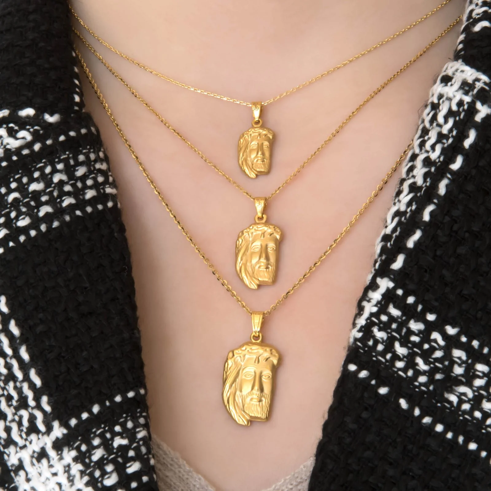 Jesus Christian Pendant Necklace — additional product image 4 from AntEva Crafts