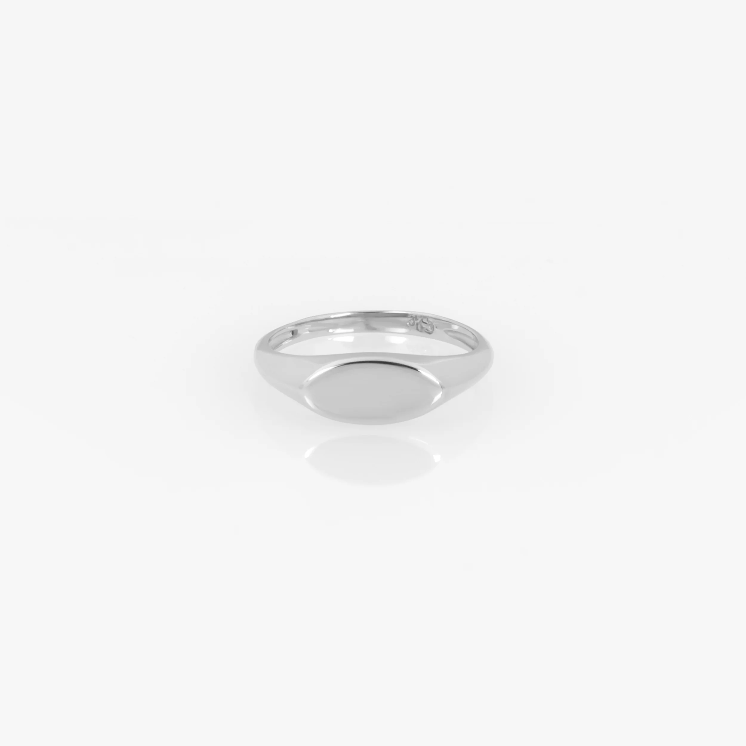 Personalized Signet Oval Ring — additional product image 3 from AntEva Crafts
