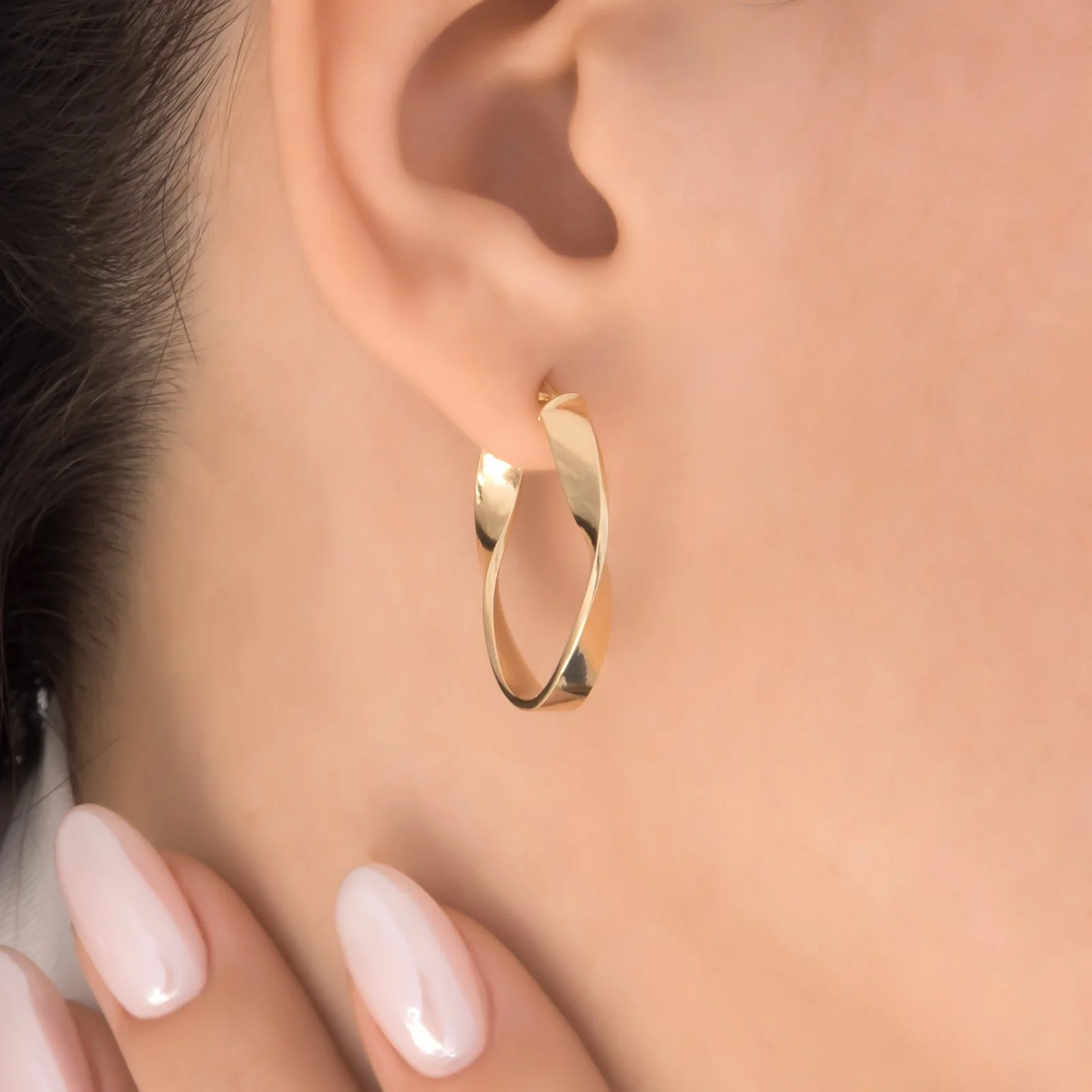 Mobius Oval Hoop Earrings — additional product image 4 from AntEva Crafts