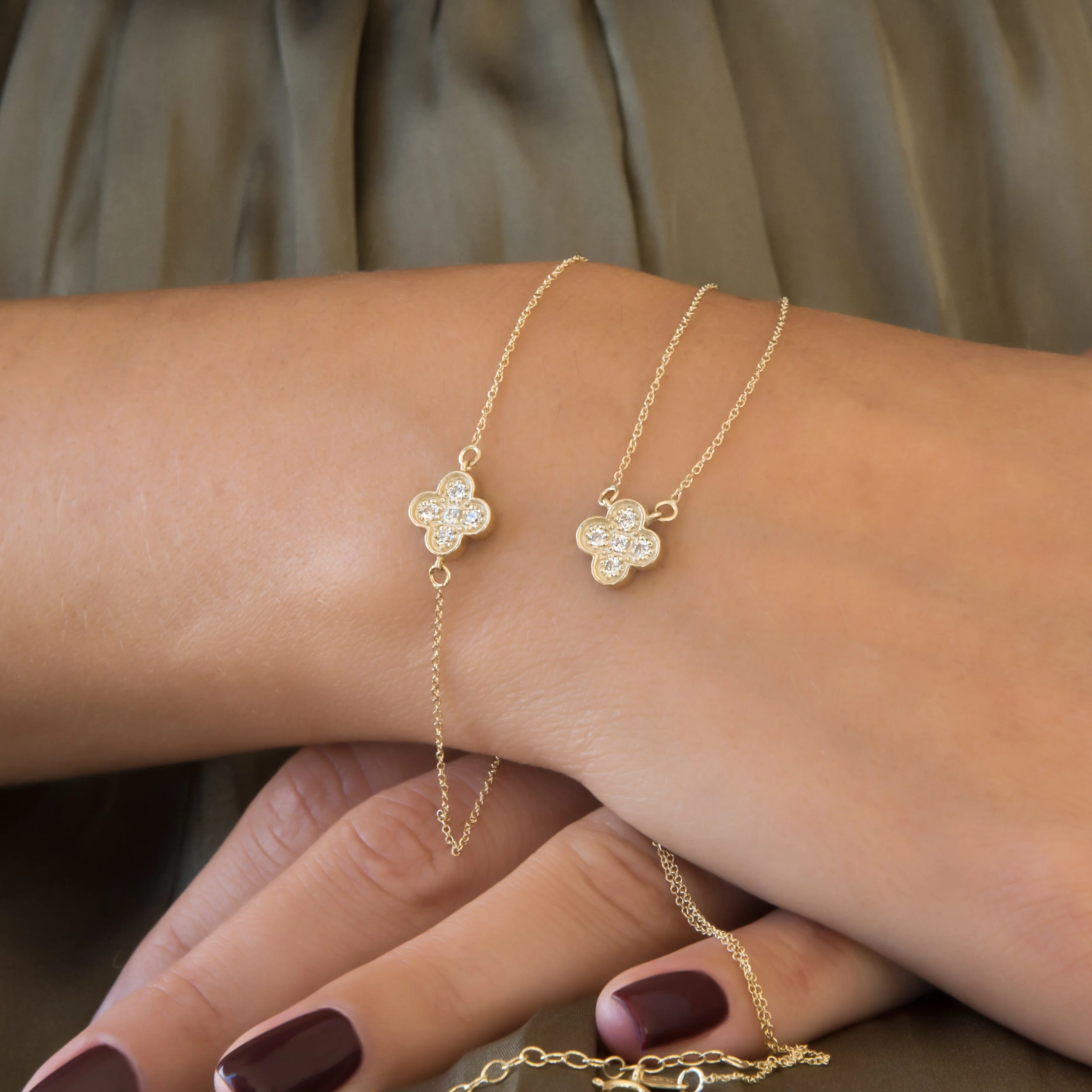 Four Leaf Clover Gemstone Bracelet — additional product image 8 from AntEva Crafts