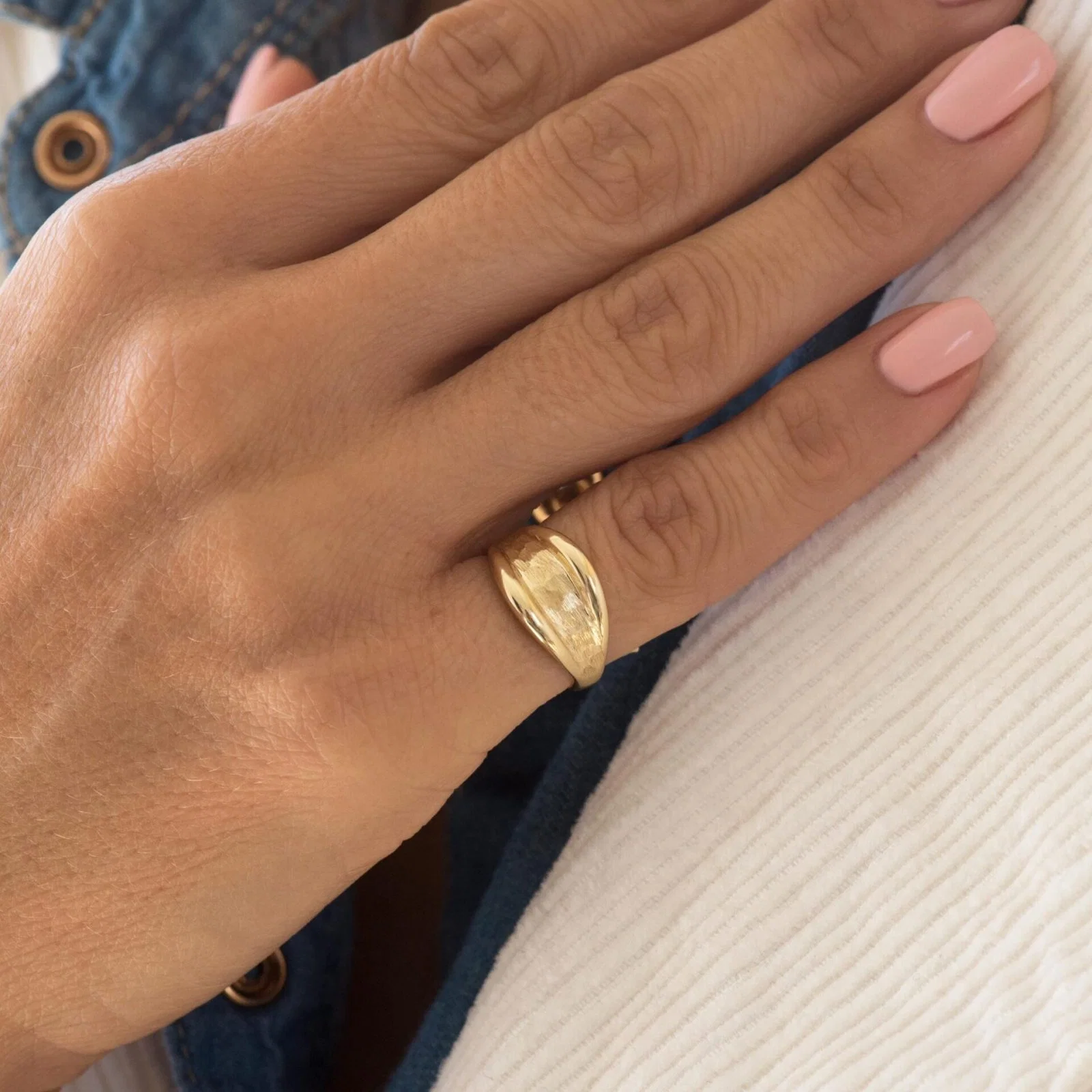 Hammered Signet Gold Ring — additional product image 3 from AntEva Crafts