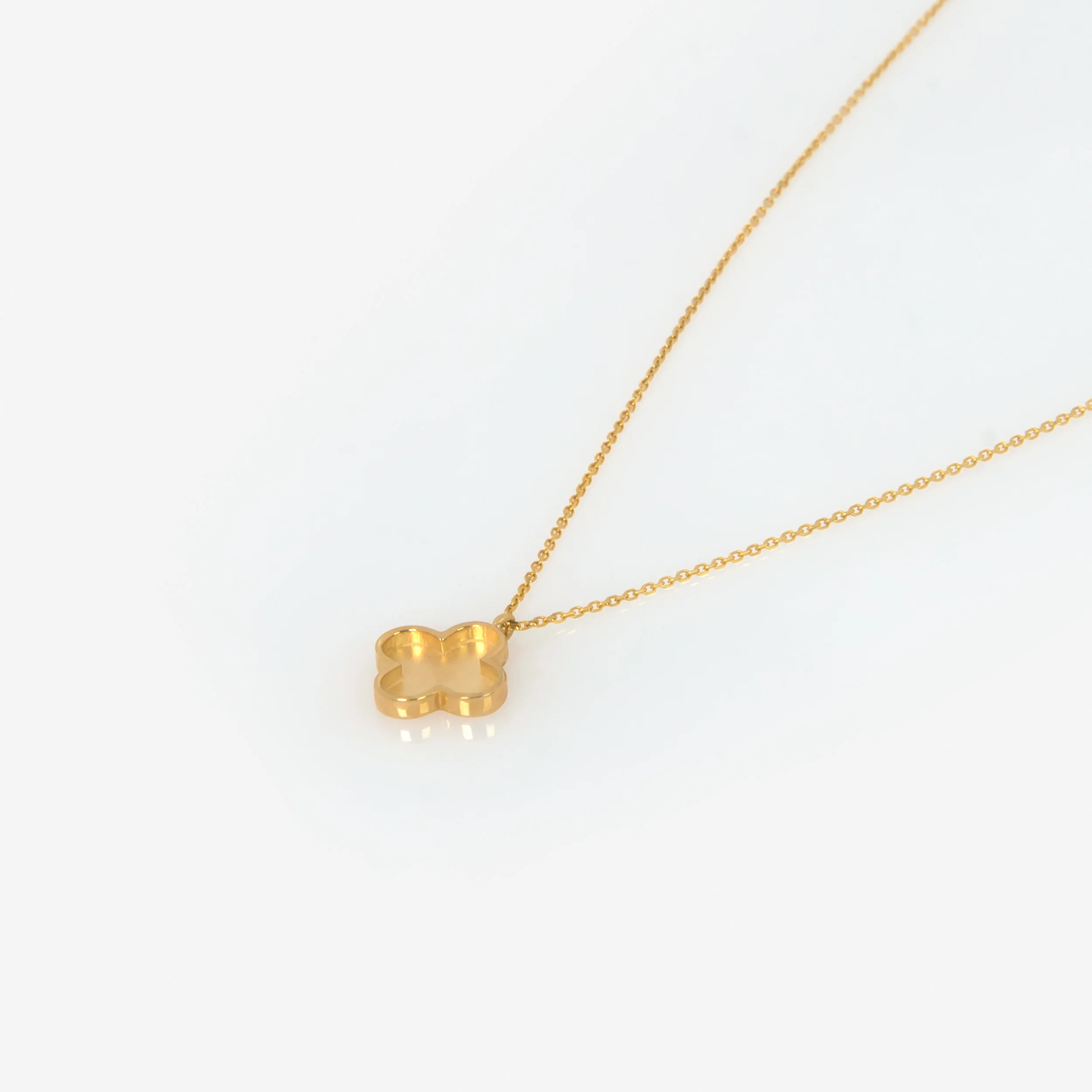 Single Clover Necklace — additional product image 8 from AntEva Crafts