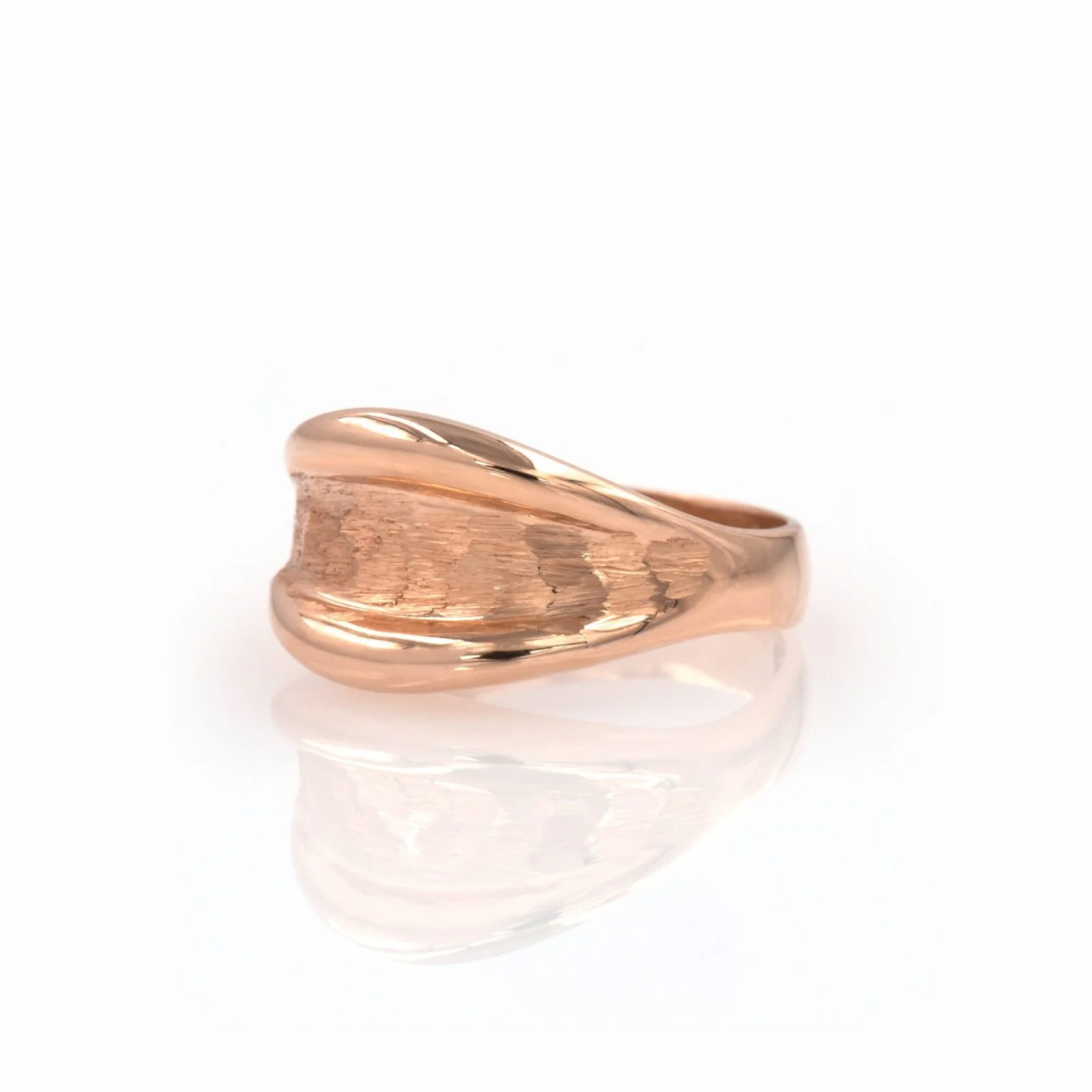 Hammered Signet Gold Ring — additional product image 8 from AntEva Crafts