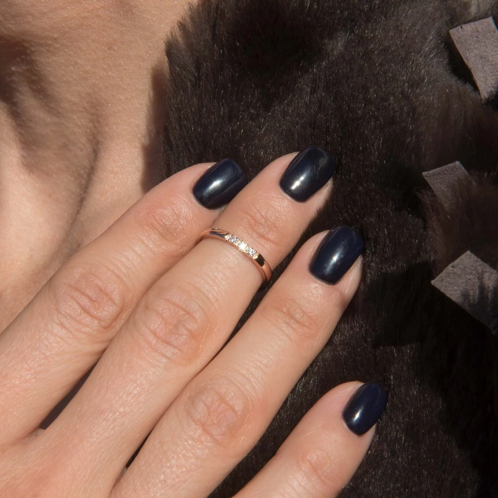 Diamond Wedding Band 2.5mm — additional product image 5 from AntEva Crafts