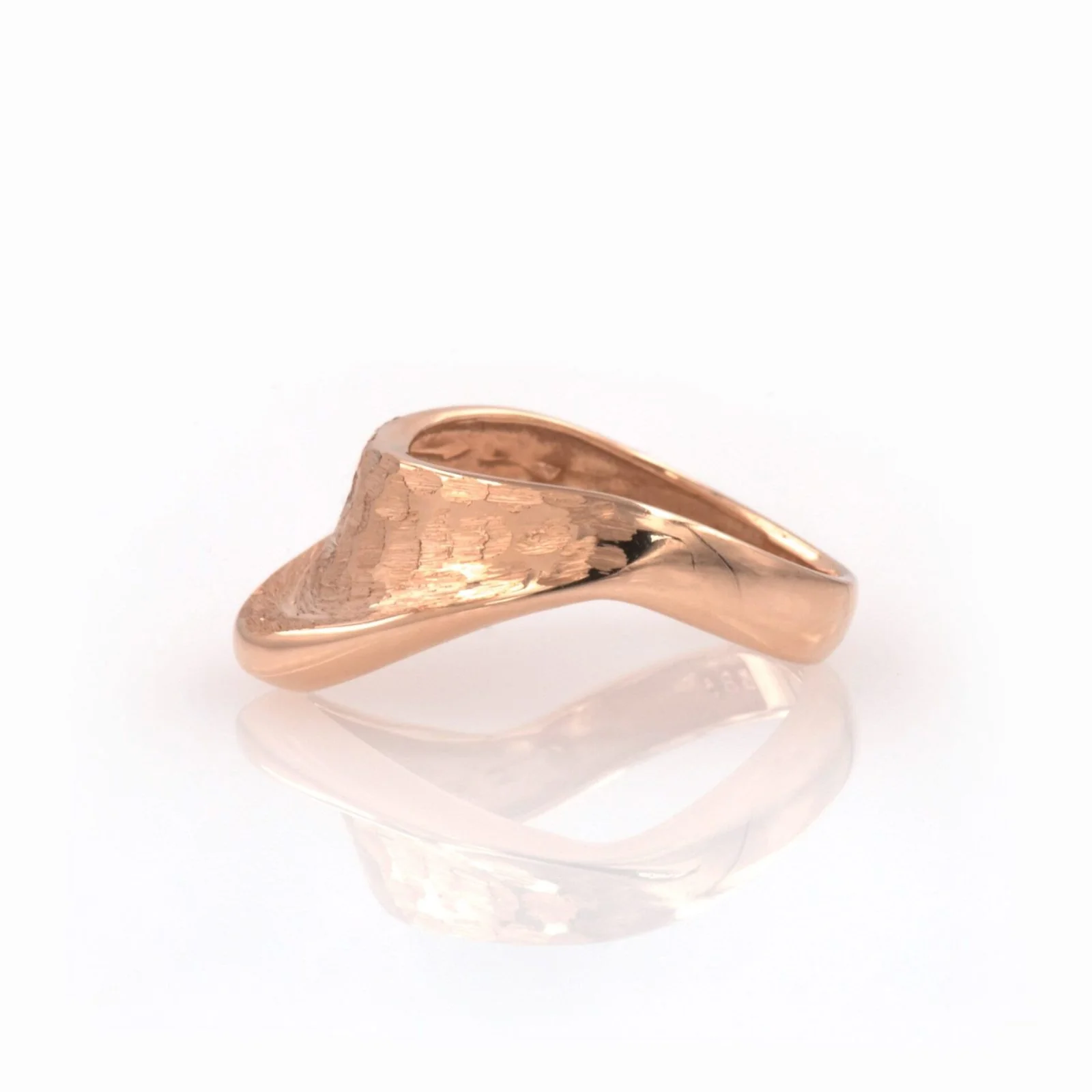 Hammered Signet Ring — additional product image 5 from AntEva Crafts