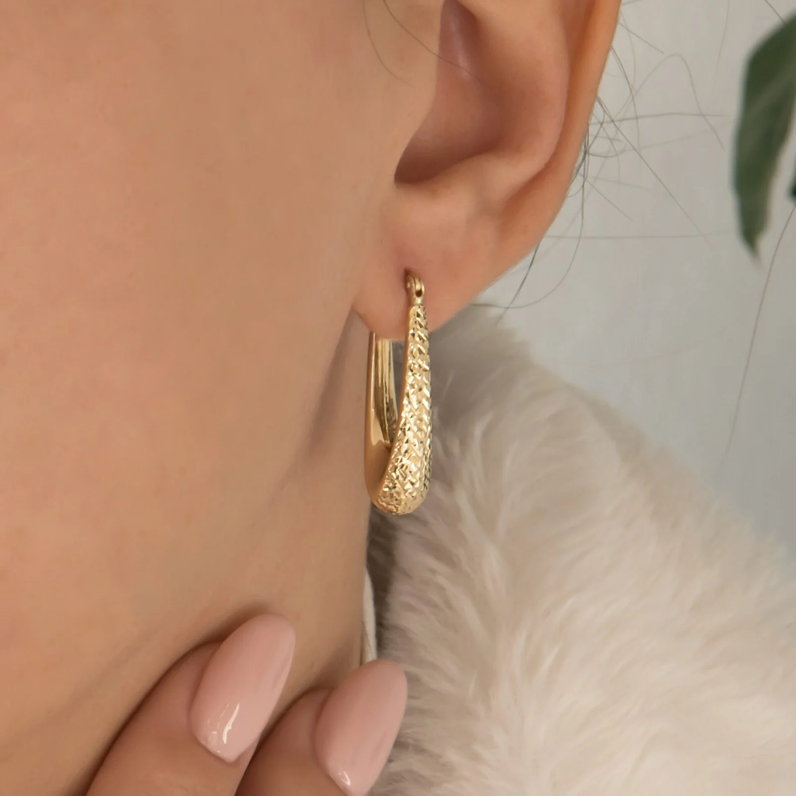 Diamond Cut Oval Hoop Earrings — additional product image 4 from AntEva Crafts