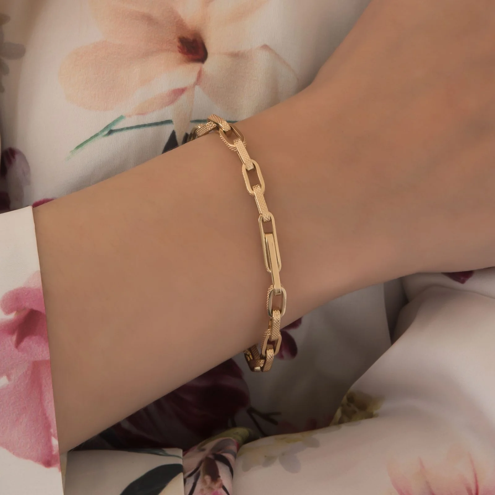 Oval Clip Gold Bracelet — additional product image 2 from AntEva Crafts