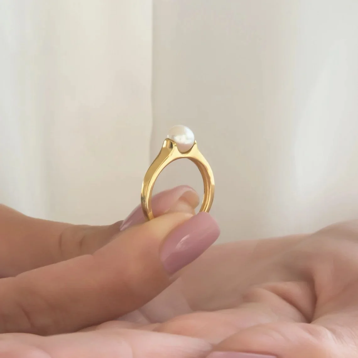 Freshwater Single Pearl Ring — additional product image 5 from AntEva Crafts