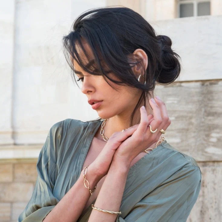 Asymmetrical Thick Wavy Gold Ring — additional product image 9 from AntEva Crafts
