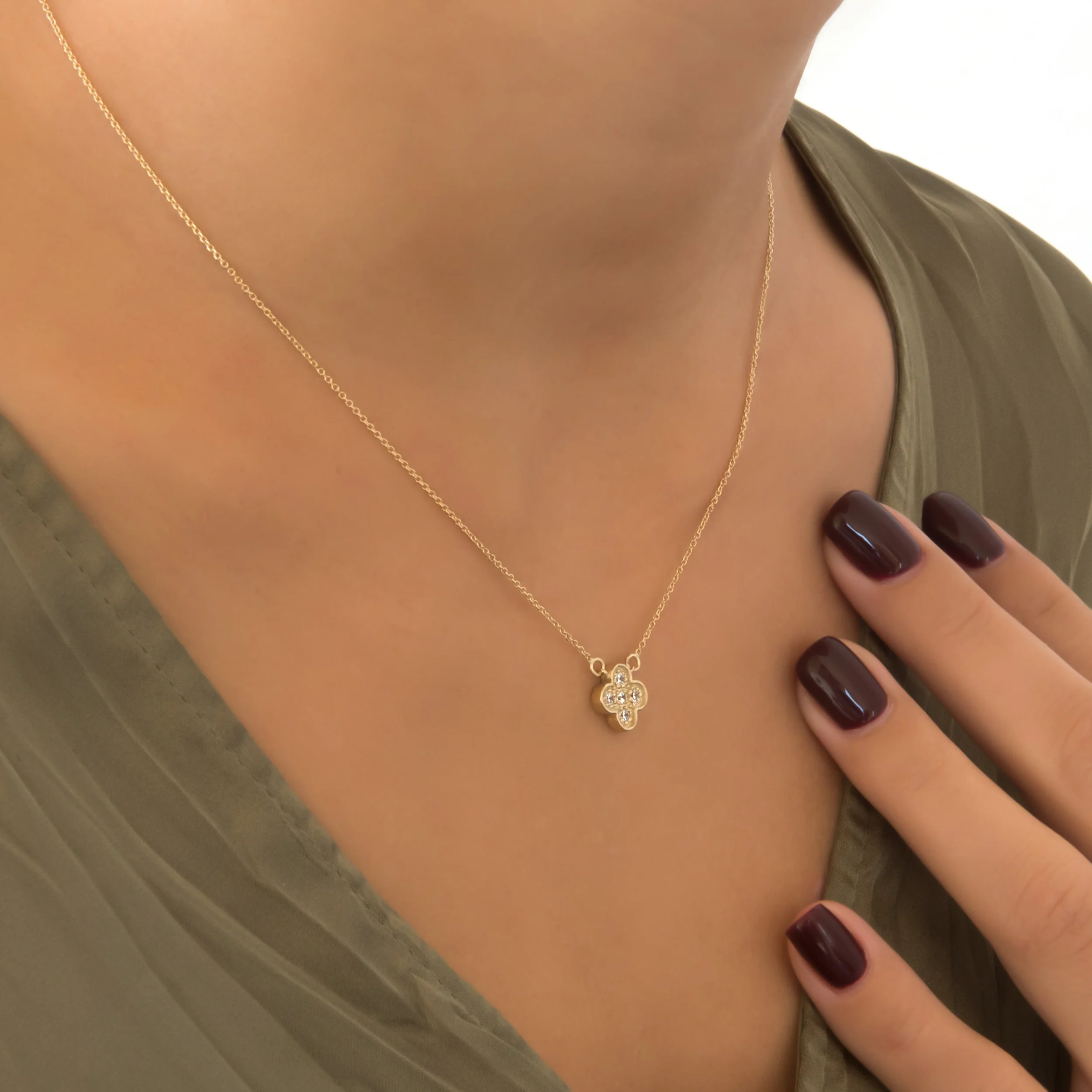 Four Leaf Clover Gemstone Necklace — additional product image 2 from AntEva Crafts