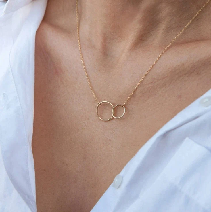 Interlocking Circles Necklace — additional product image 4 from AntEva Crafts
