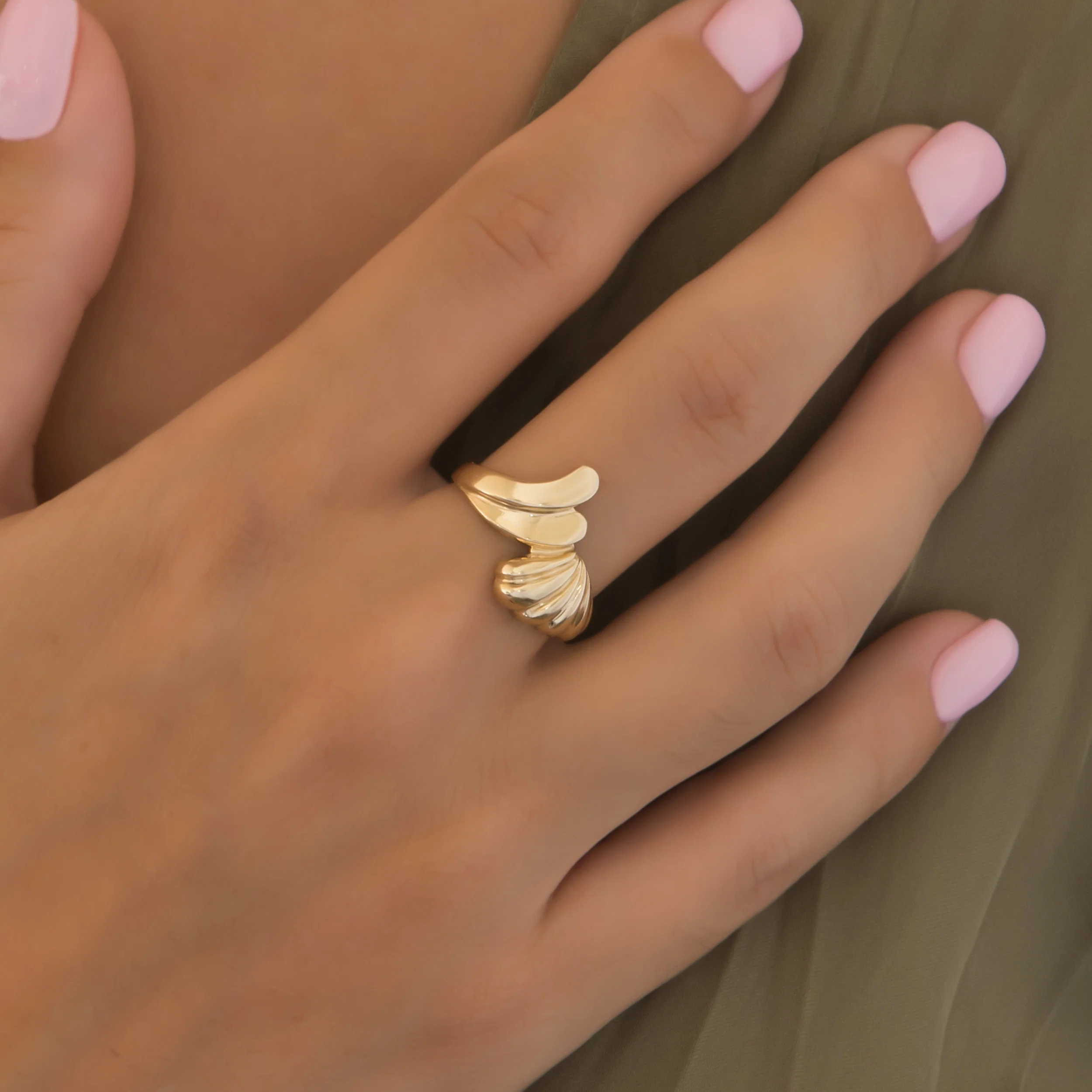 Shell Statement Ring — additional product image 2 from AntEva Crafts