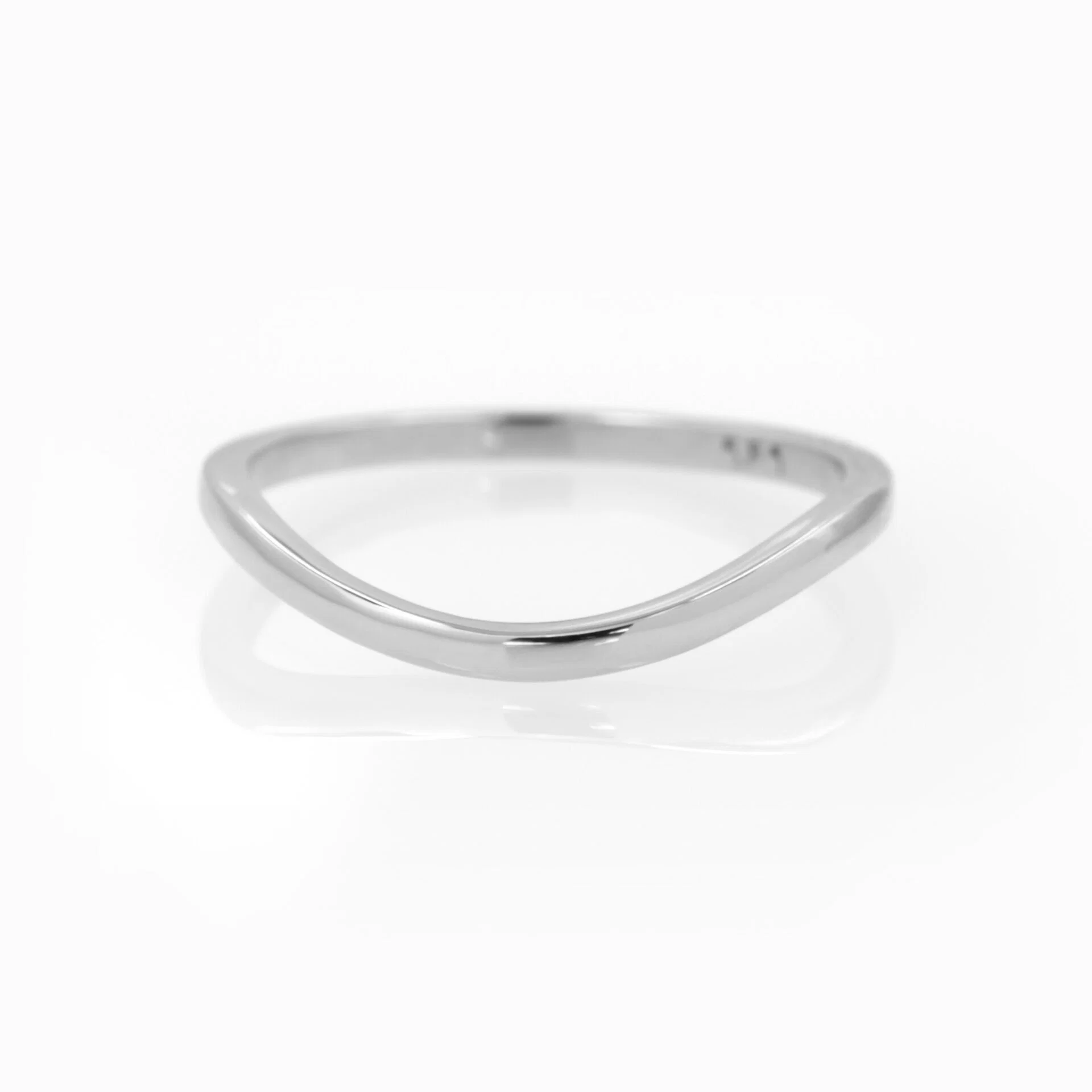 Dainty Wavy Band Ring — additional product image 4 from AntEva Crafts