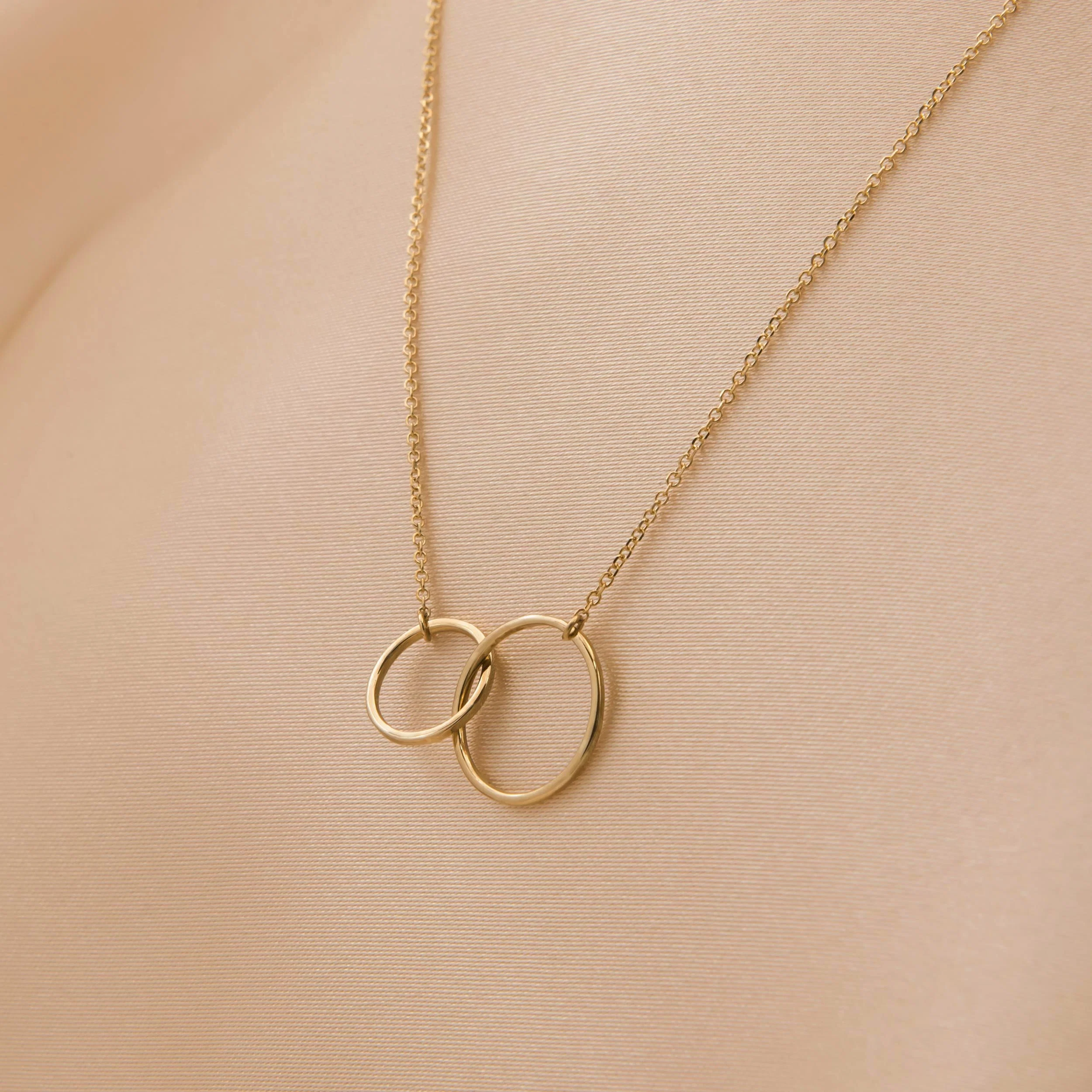Interlocking Circles Necklace — additional product image 3 from AntEva Crafts