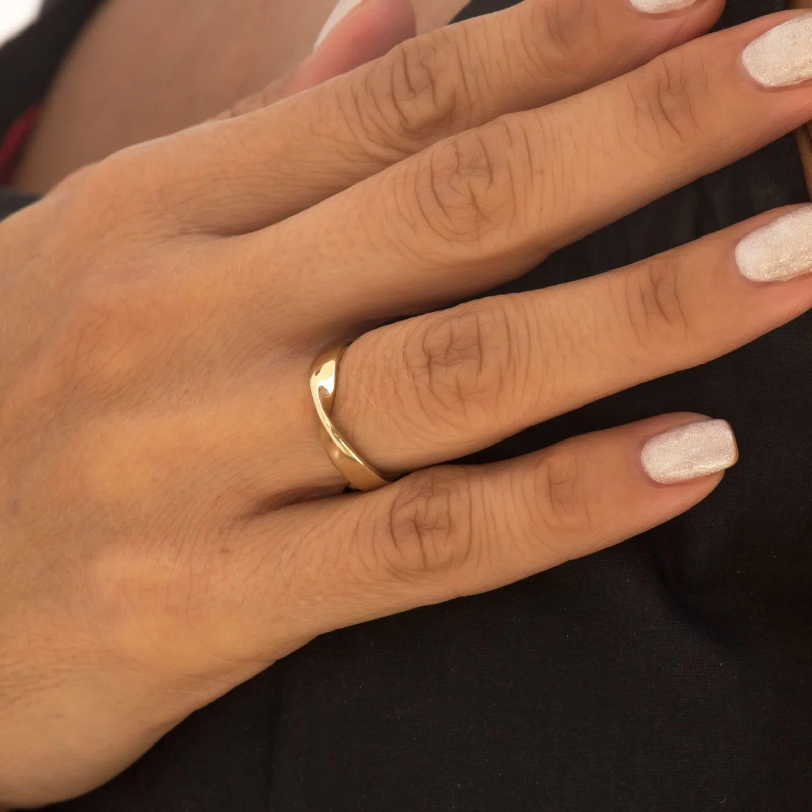 Mobius Band Ring 3.8 mm — additional product image 2 from AntEva Crafts