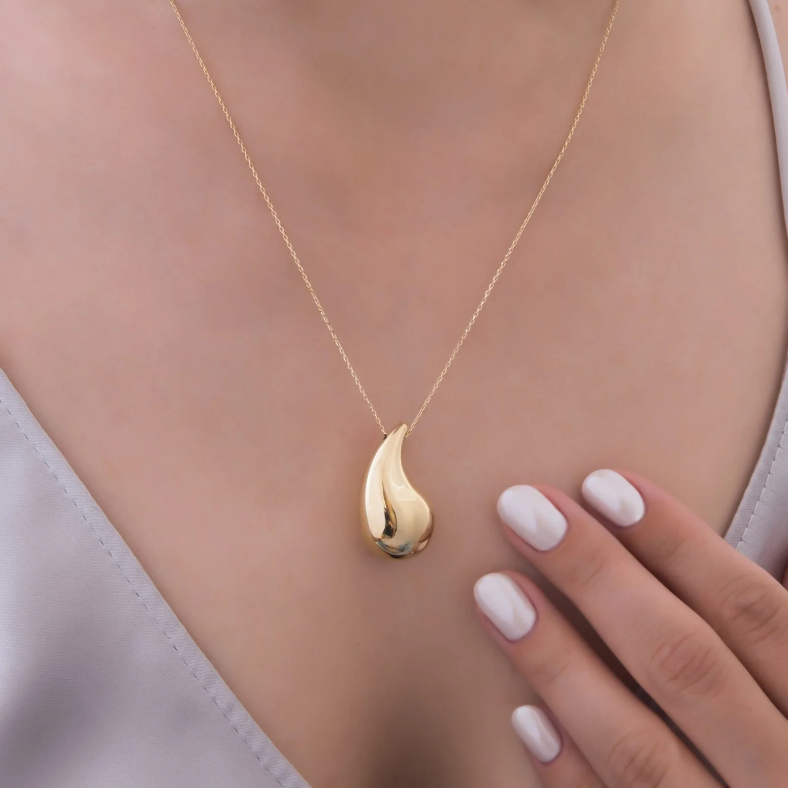 Kendall Teardrop Necklace — additional product image 7 from AntEva Crafts