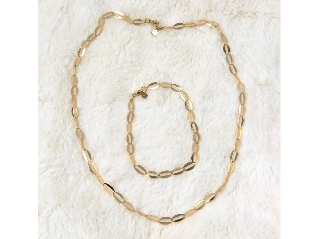 Oval Clip Elongated Bracelet — additional product image 7 from AntEva Crafts