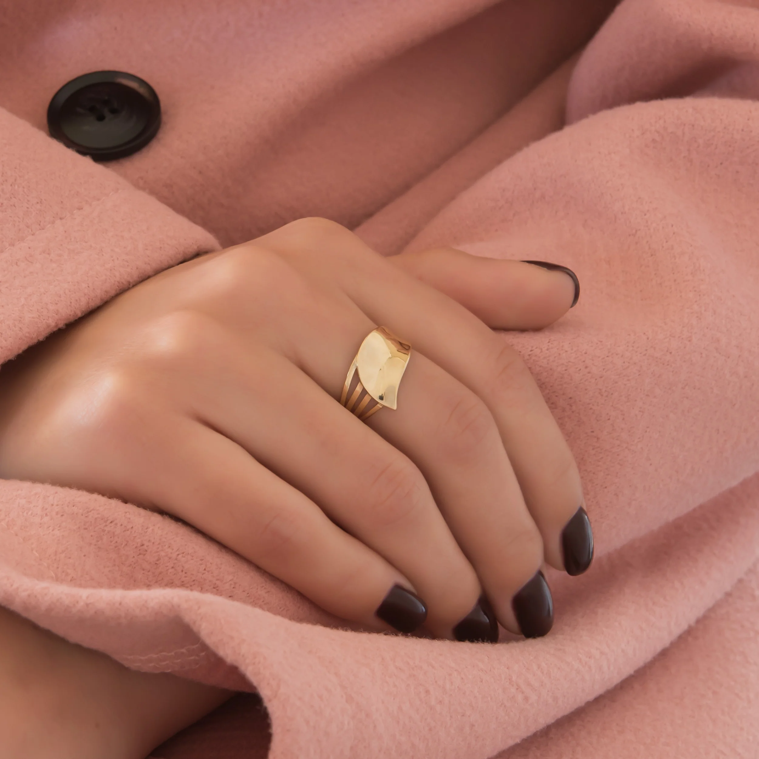 Leaf Ring with Modern Cutout Design — additional product image 3 from AntEva Crafts