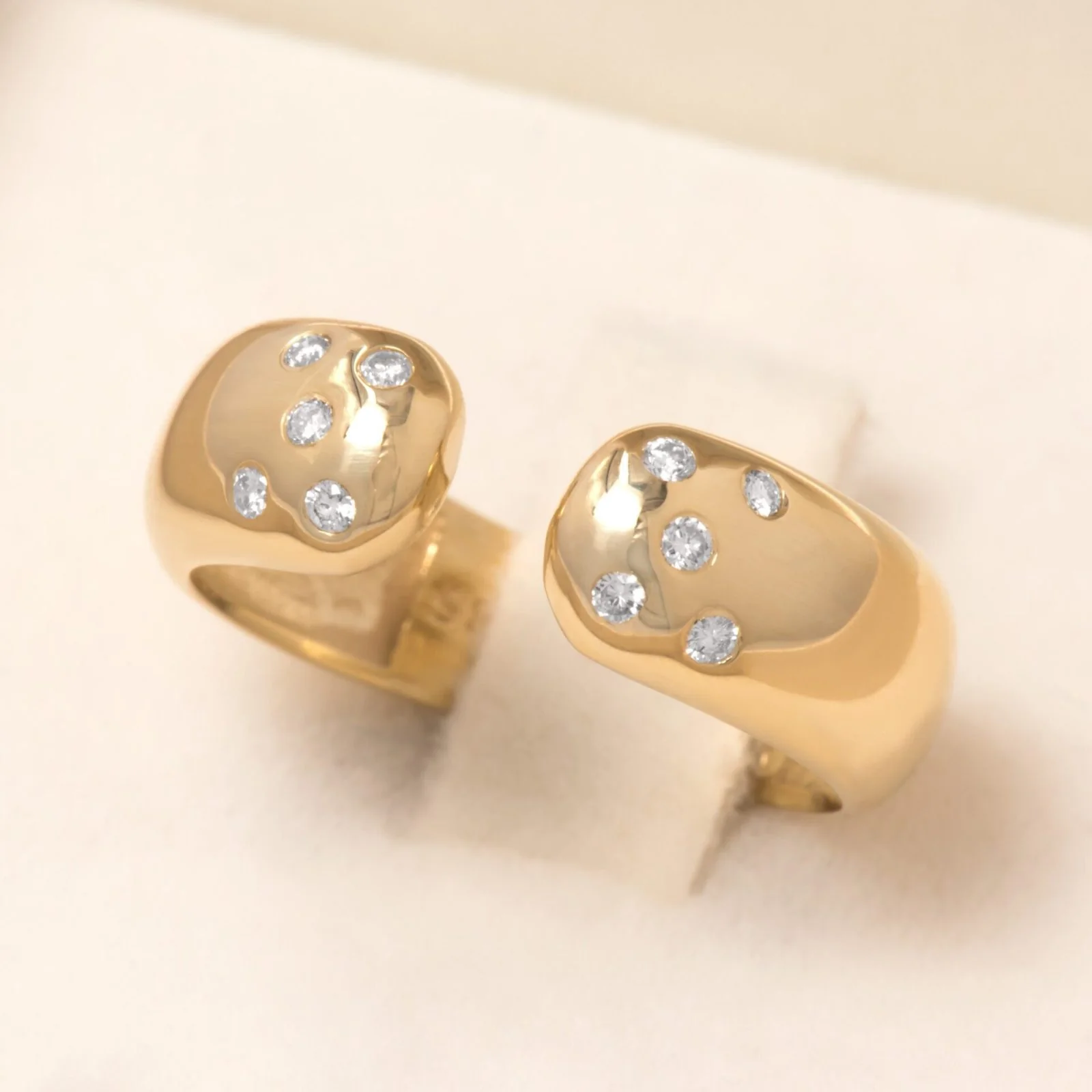 Open Diamond Ring with 10 Diamonds — additional product image 8 from AntEva Crafts