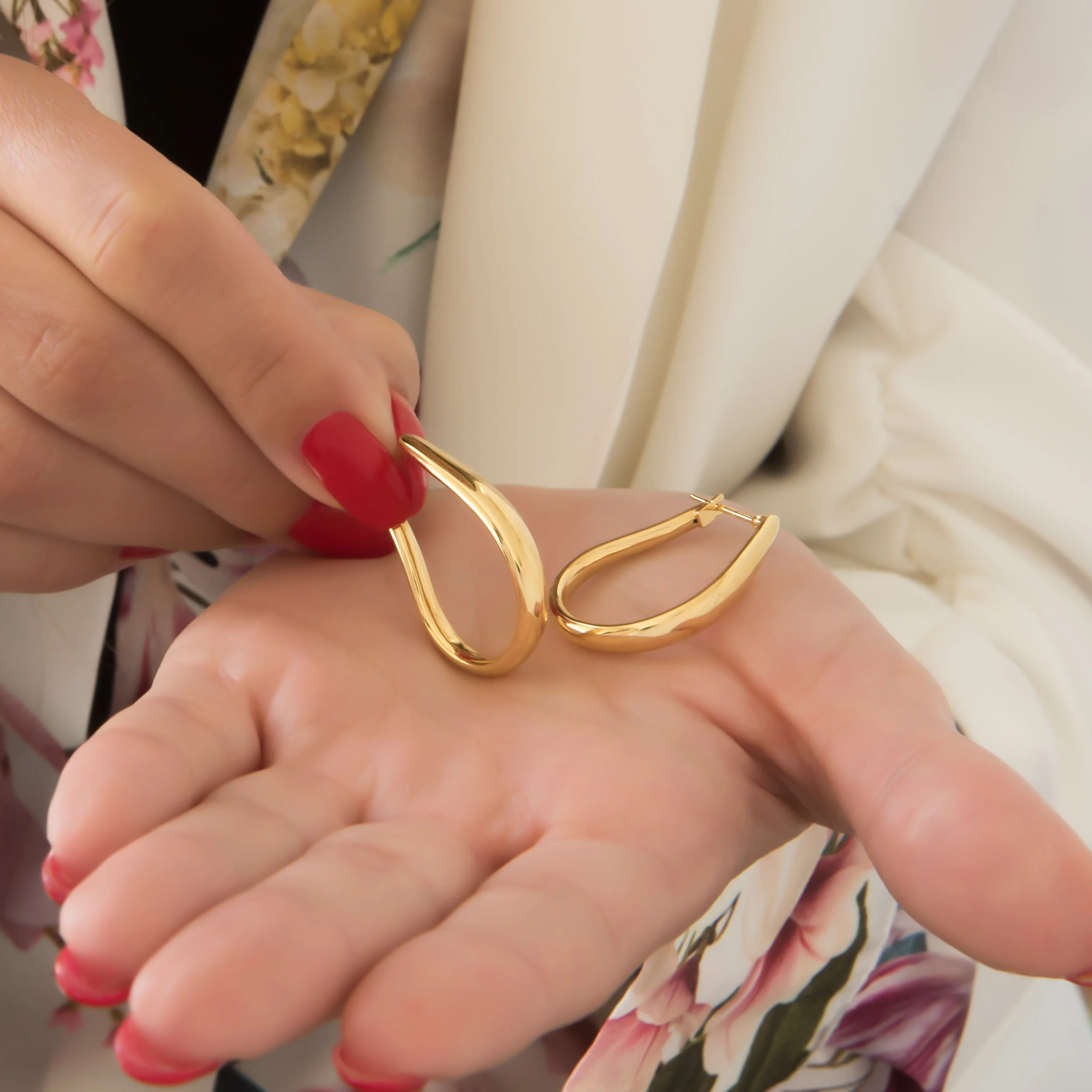 Oval Hinged Gold Hoop Earrings — additional product image 4 from AntEva Crafts
