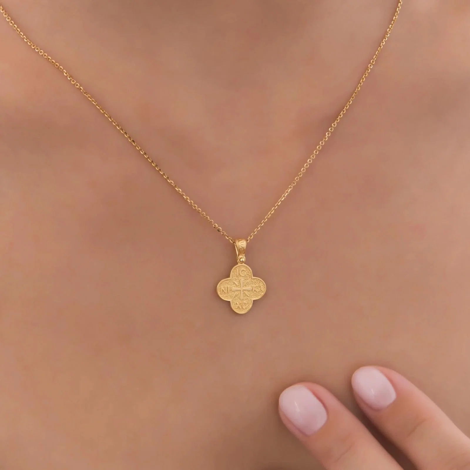 Clover Christian Necklace — additional product image 2 from AntEva Crafts