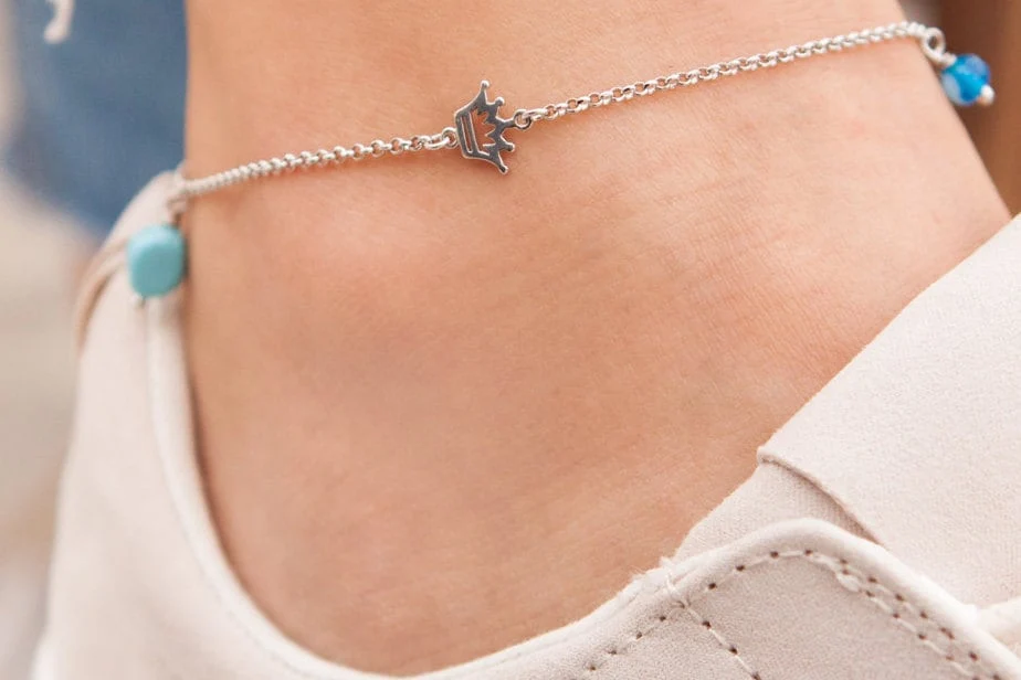 Silver Crown Anklet — additional product image 3 from AntEva Crafts