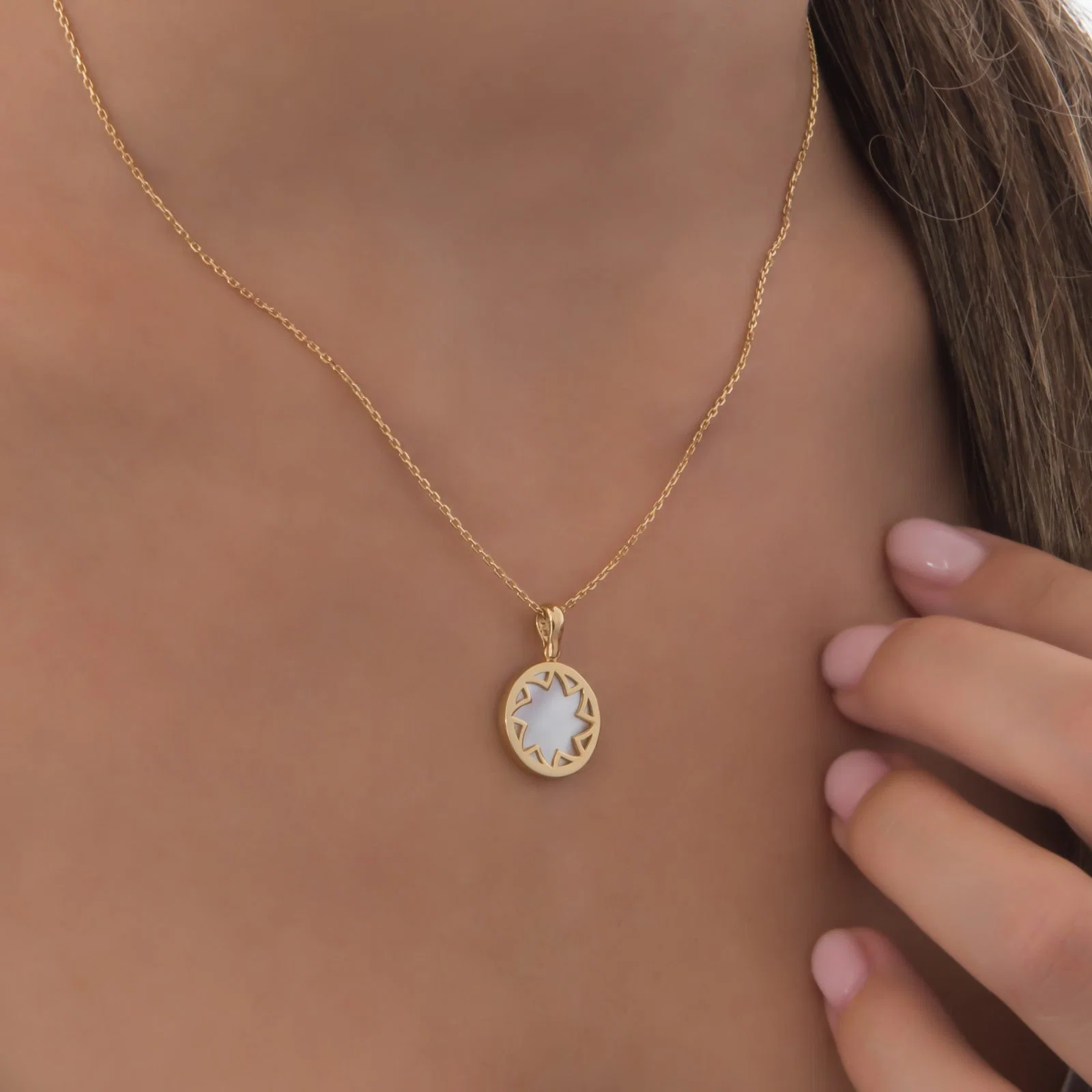 Mother of Pearl Flower Pendant — additional product image 2 from AntEva Crafts