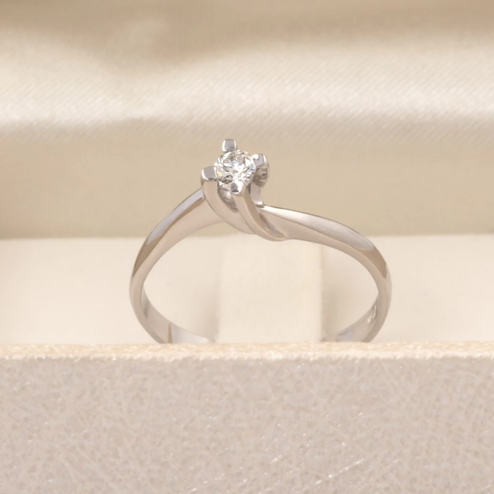 Diamond Solitaire White Gold Ring — additional product image 8 from AntEva Crafts