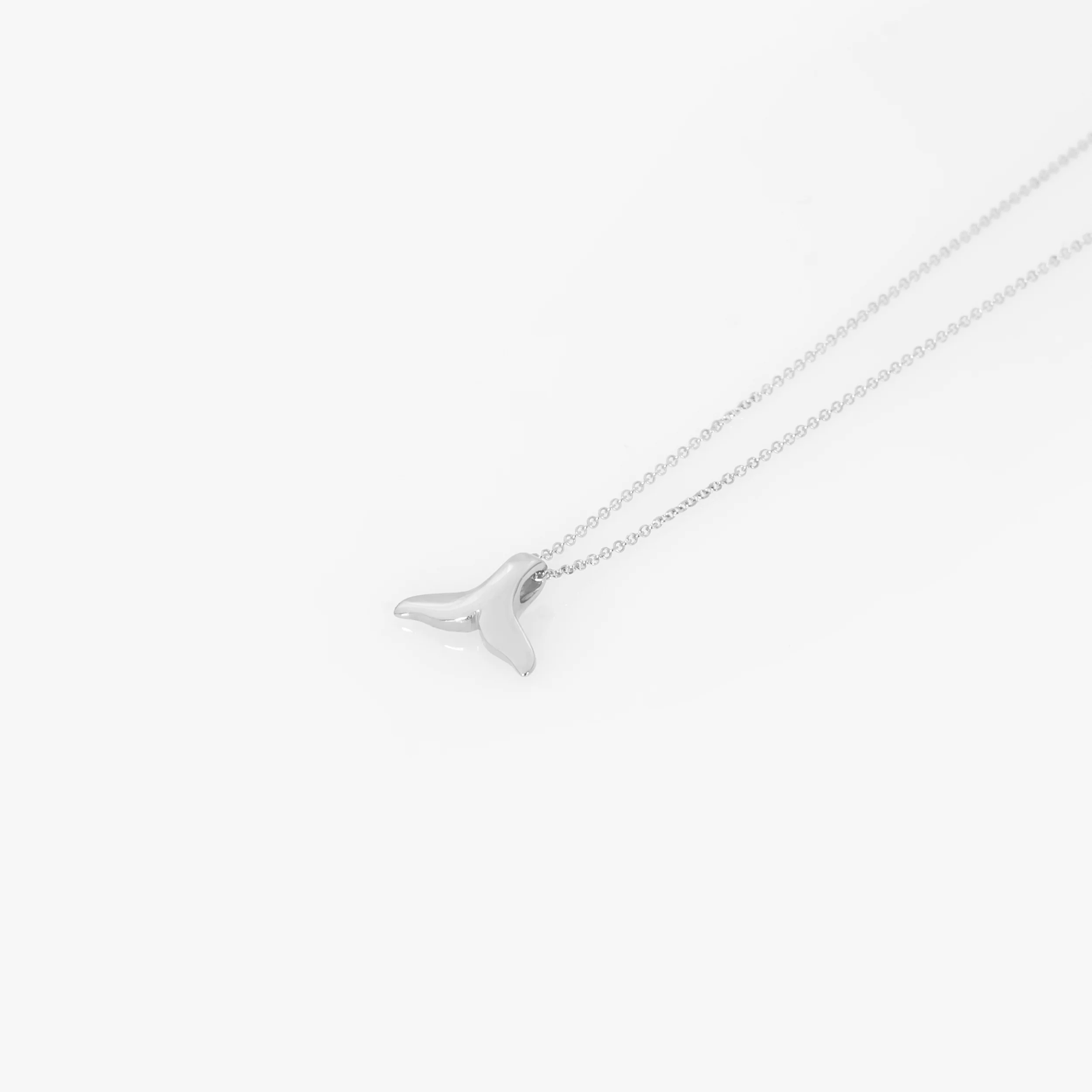 Gold Mermaid Tail Necklace — additional product image 6 from AntEva Crafts