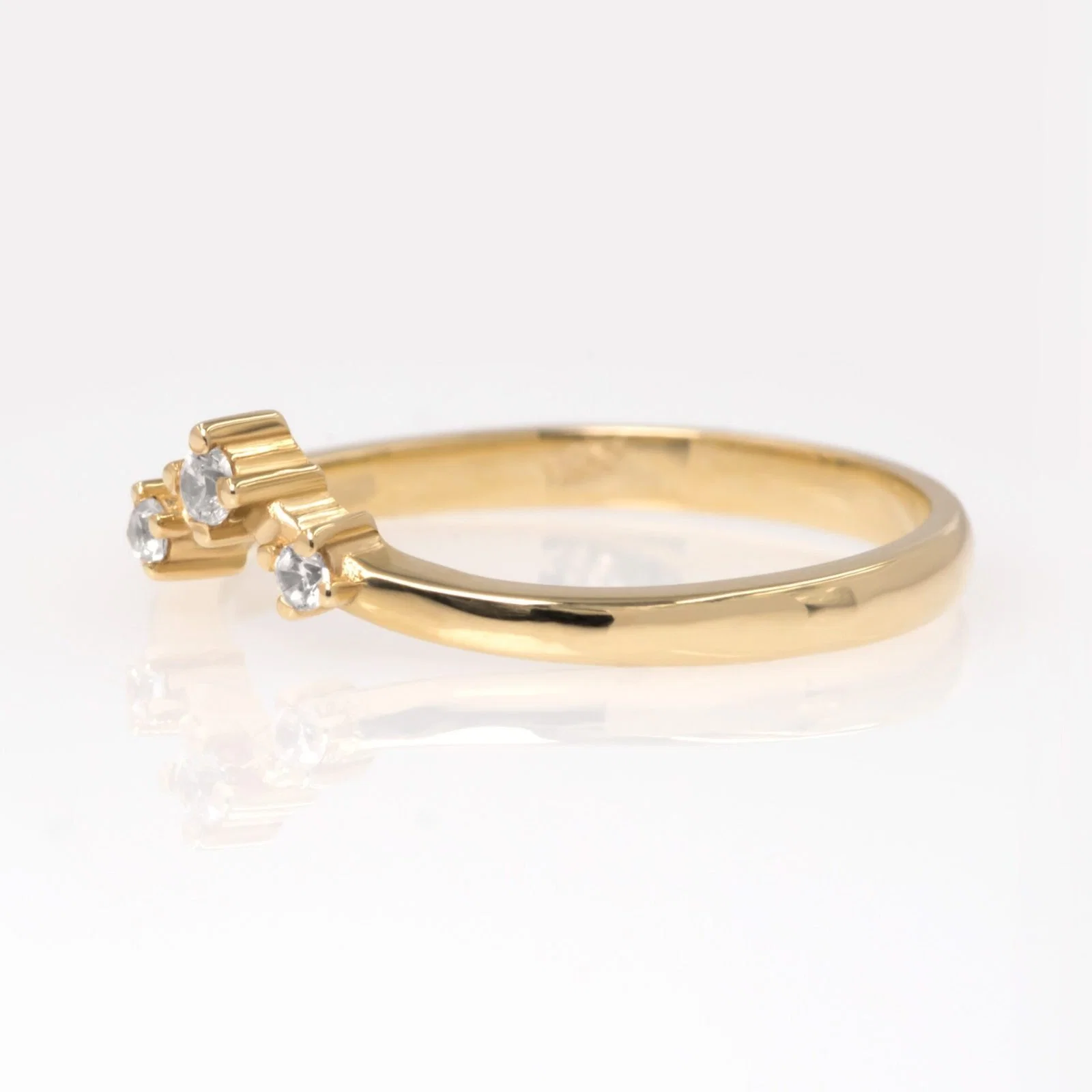 Diamond V Ring — additional product image 8 from AntEva Crafts