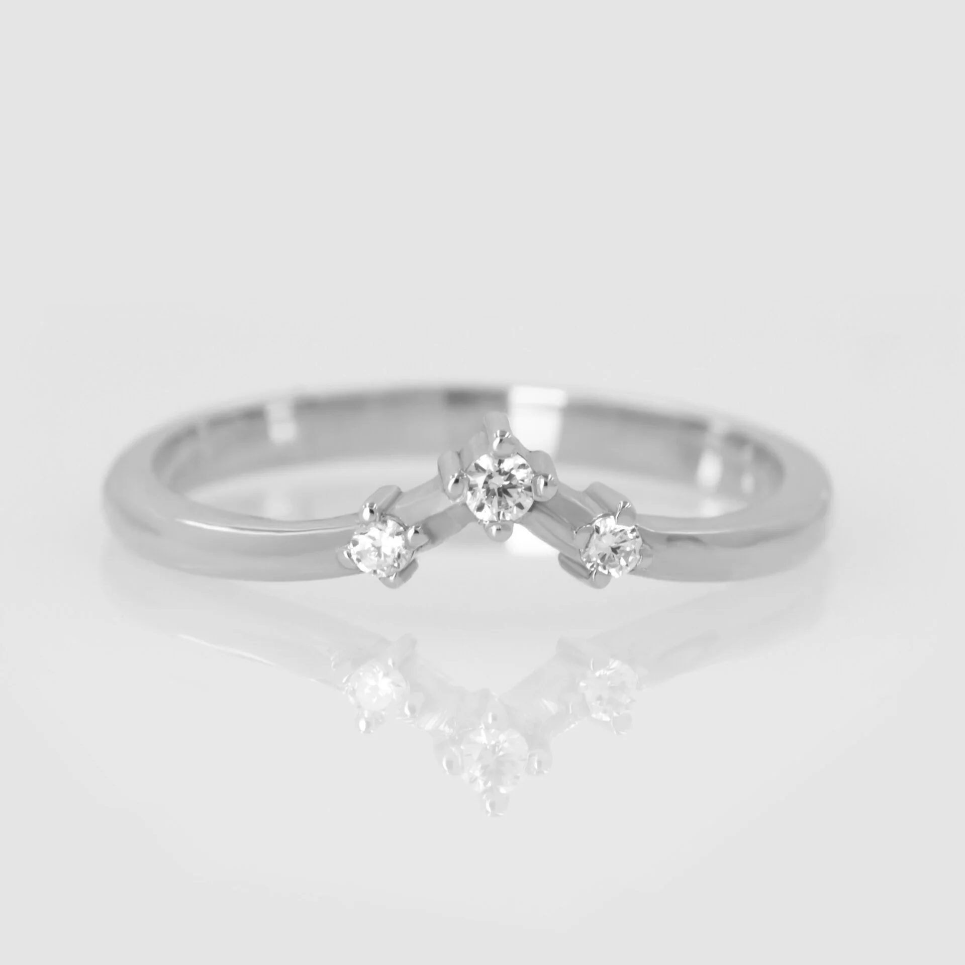 Diamond V Ring — additional product image 6 from AntEva Crafts