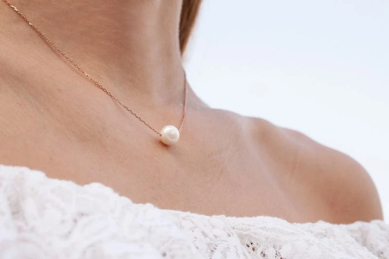 Floating Pearl Necklace — additional product image 6 from AntEva Crafts