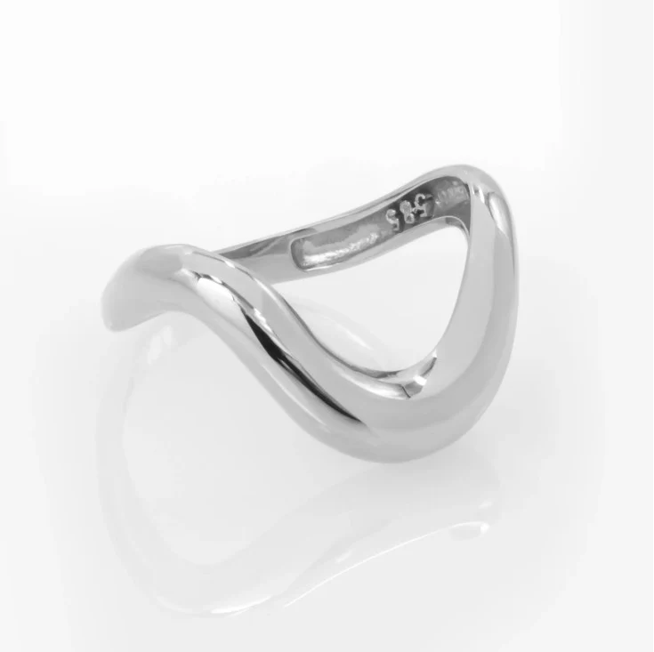 Asymmetrical Wavy 14k Gold Vermeil Ring — additional product image 3 from AntEva Crafts