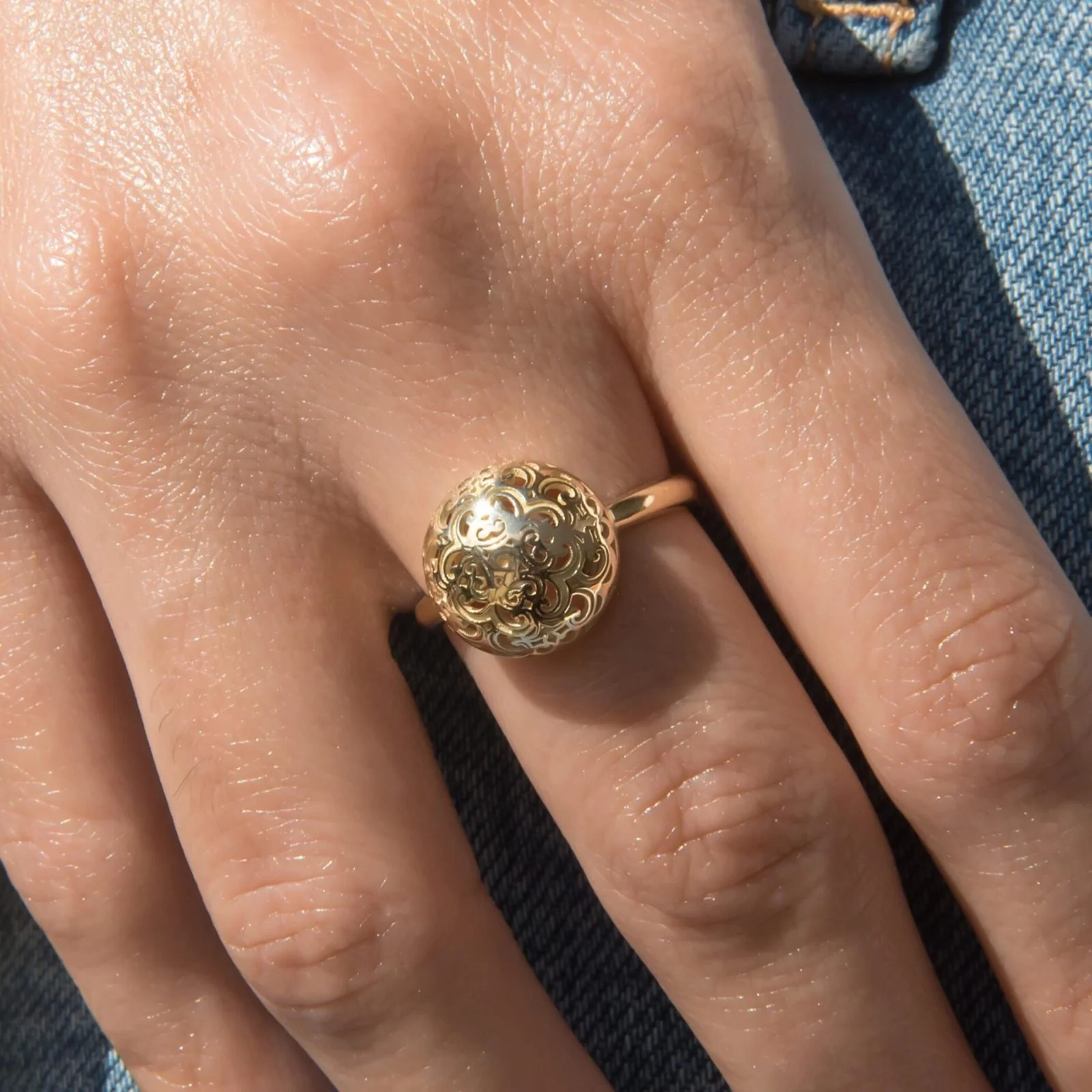 Arabesque Ball Ring — additional product image 2 from AntEva Crafts
